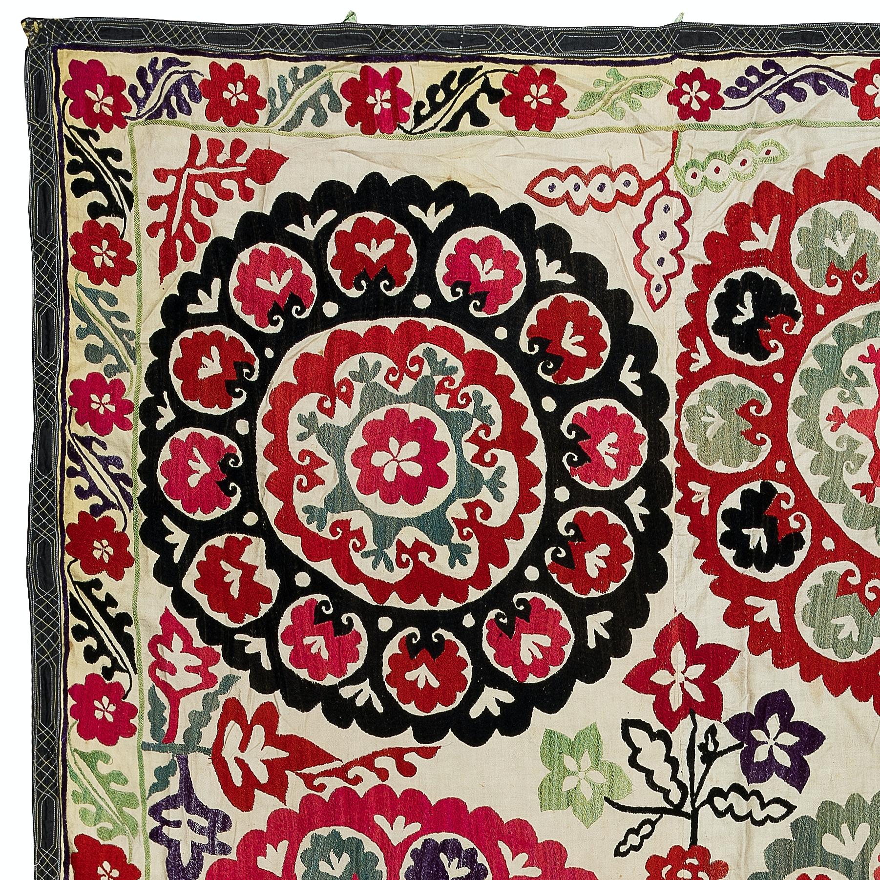 Embroidered 4.7x7.4 Ft Silk Embroidery Wall Hanging, Suzani Tablecloth, Vintage Bedspread For Sale