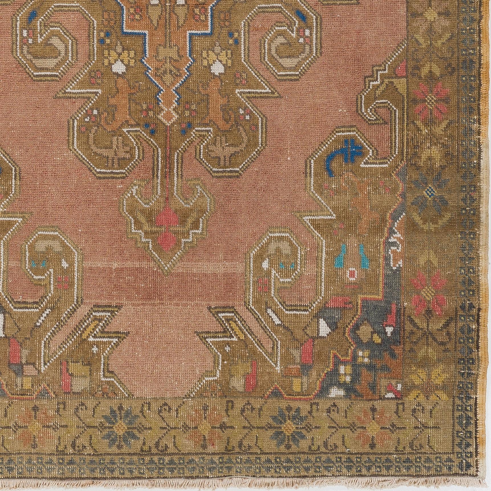 4.7x7.6 Ft One-of-a-Kind Vintage Turkish Rug, Hand-Knotted Tribal Style Carpet In Good Condition For Sale In Spring Valley, NY