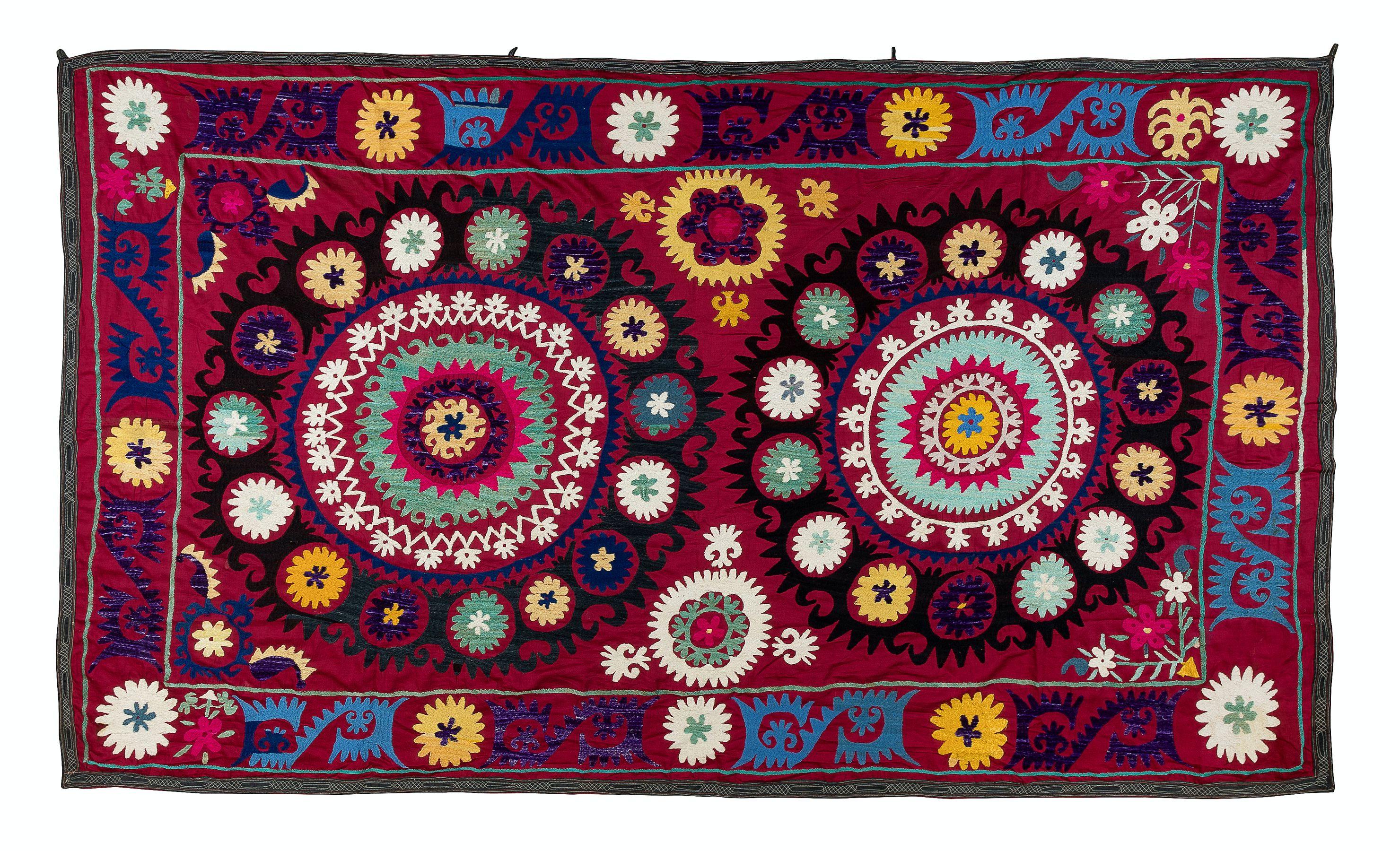20th Century 1970s Uzbek Silk Embroidery Wall Hanging, Red Suzani Fabric Bedspread For Sale
