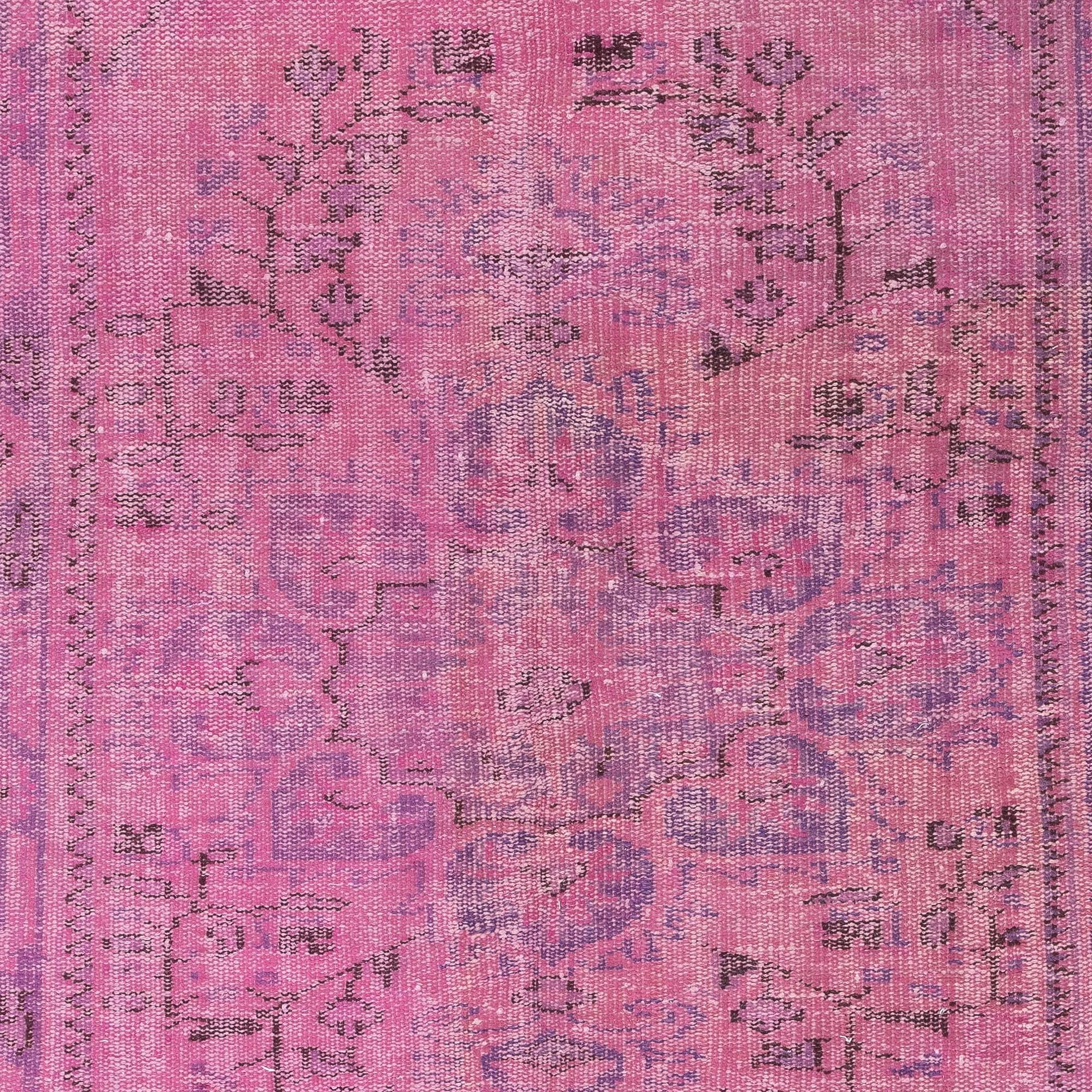 Turco Tappeto vintage rosa 4.7x8.4 Ft per casa e ufficio moderni. Annodato a mano in Turchia in vendita