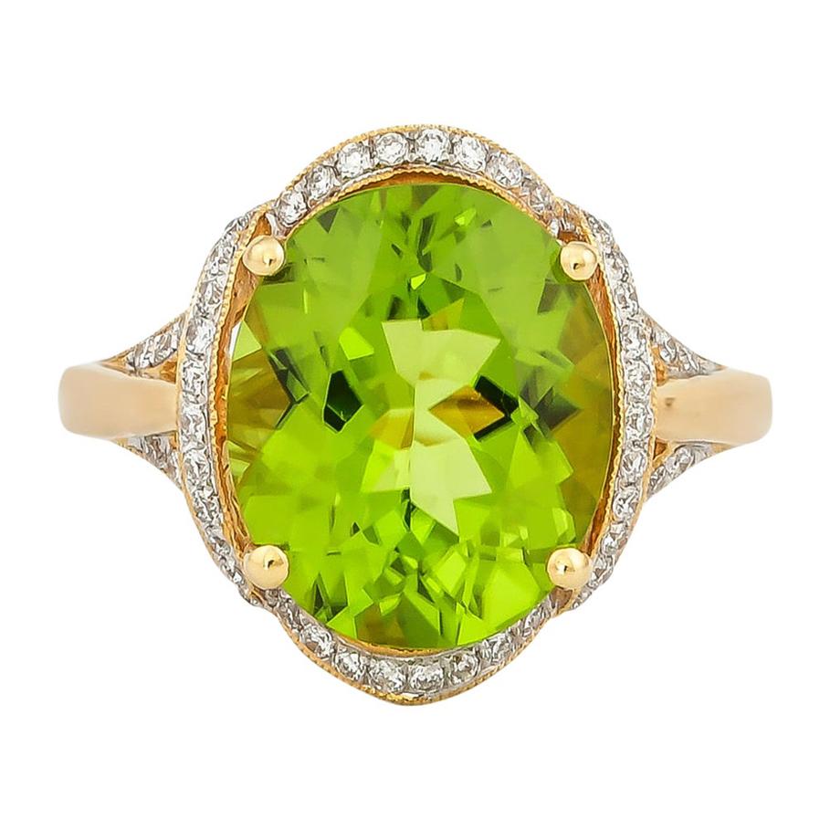 4.8 Carat Peridot and Diamond Ring in 18 Karat Yellow Gold