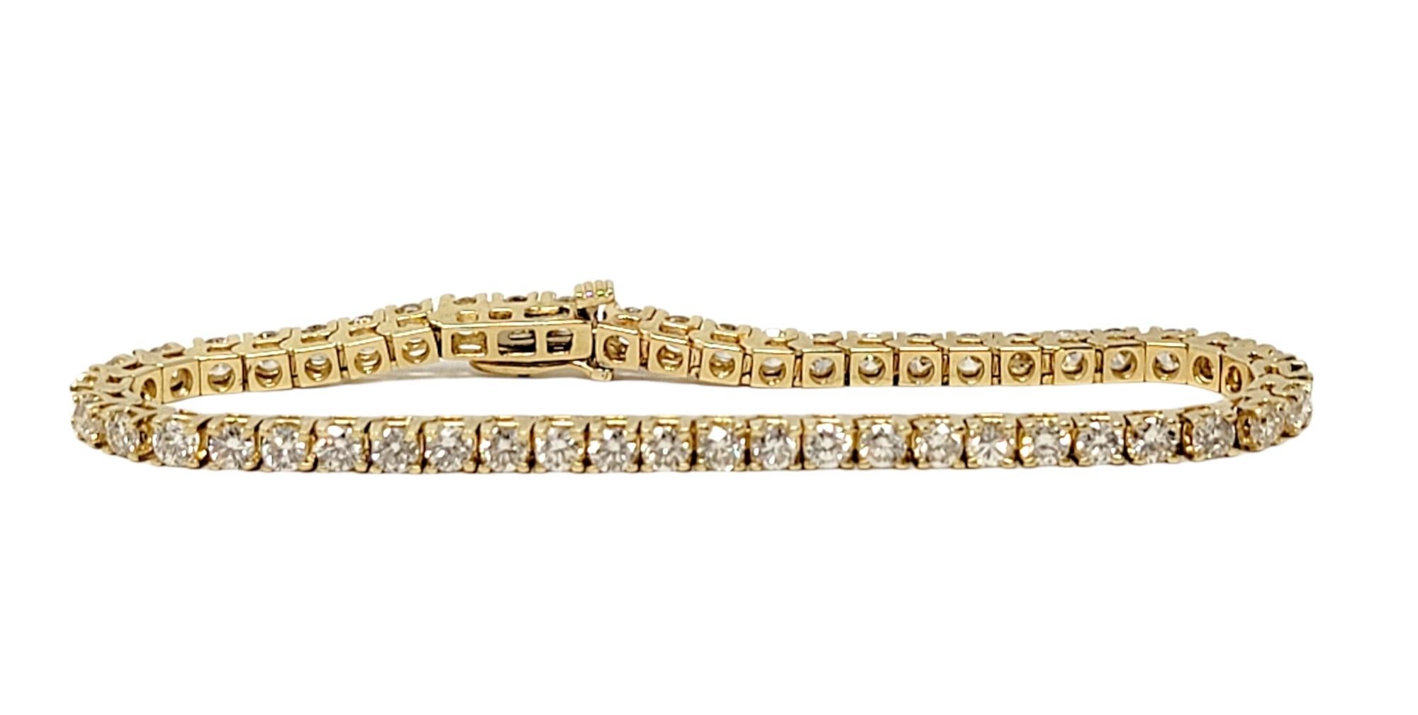 Contemporain Bracelet tennis en or jaune 14 carats avec diamants brillants ronds de 4,8 carats au total en vente