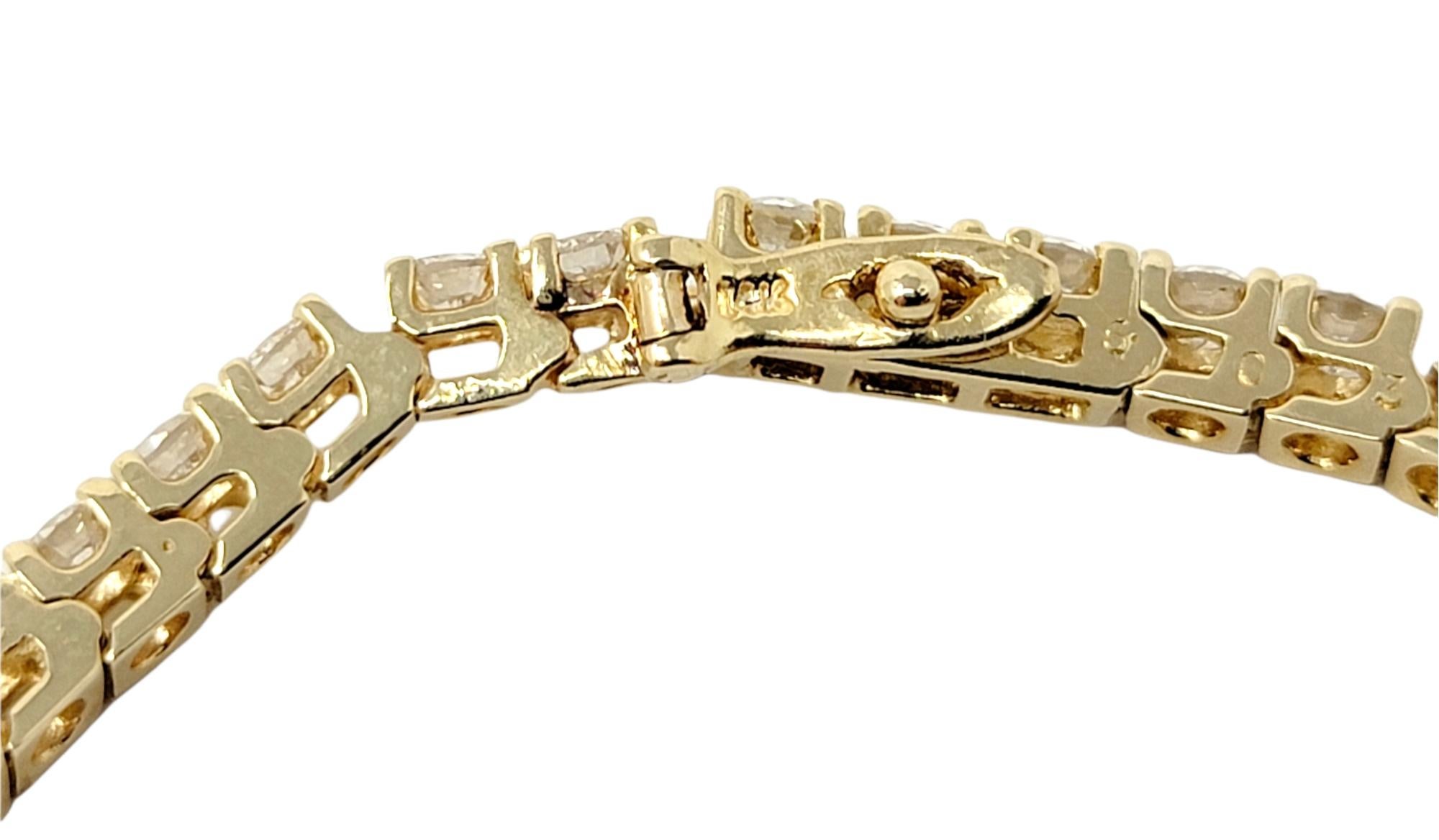 Bracelet tennis en or jaune 14 carats avec diamants brillants ronds de 4,8 carats au total en vente 2