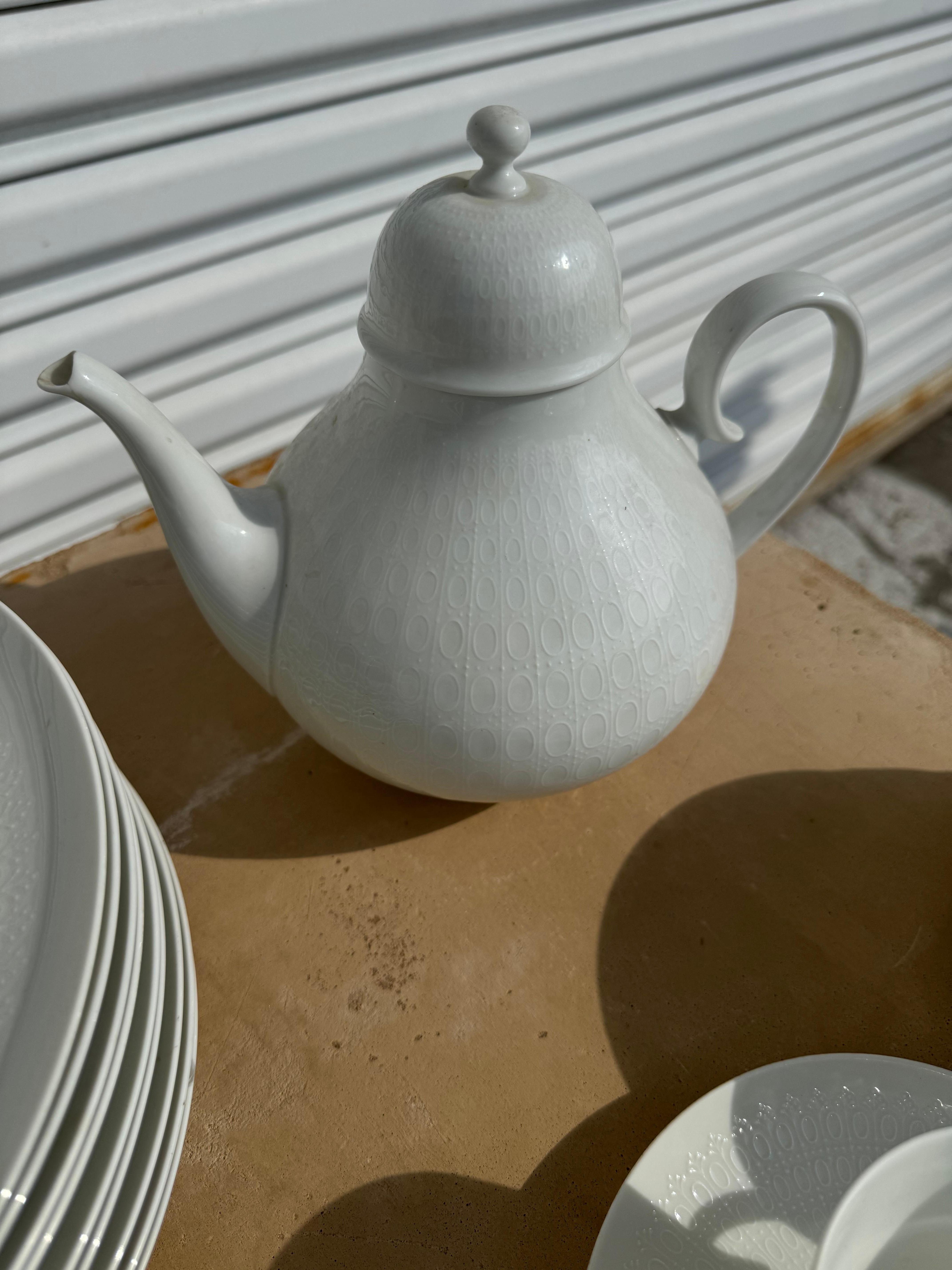 Aesthetic Movement 48 piece Rosenthal Bjorn Wiinblad Motif collection Dinner ware For Sale