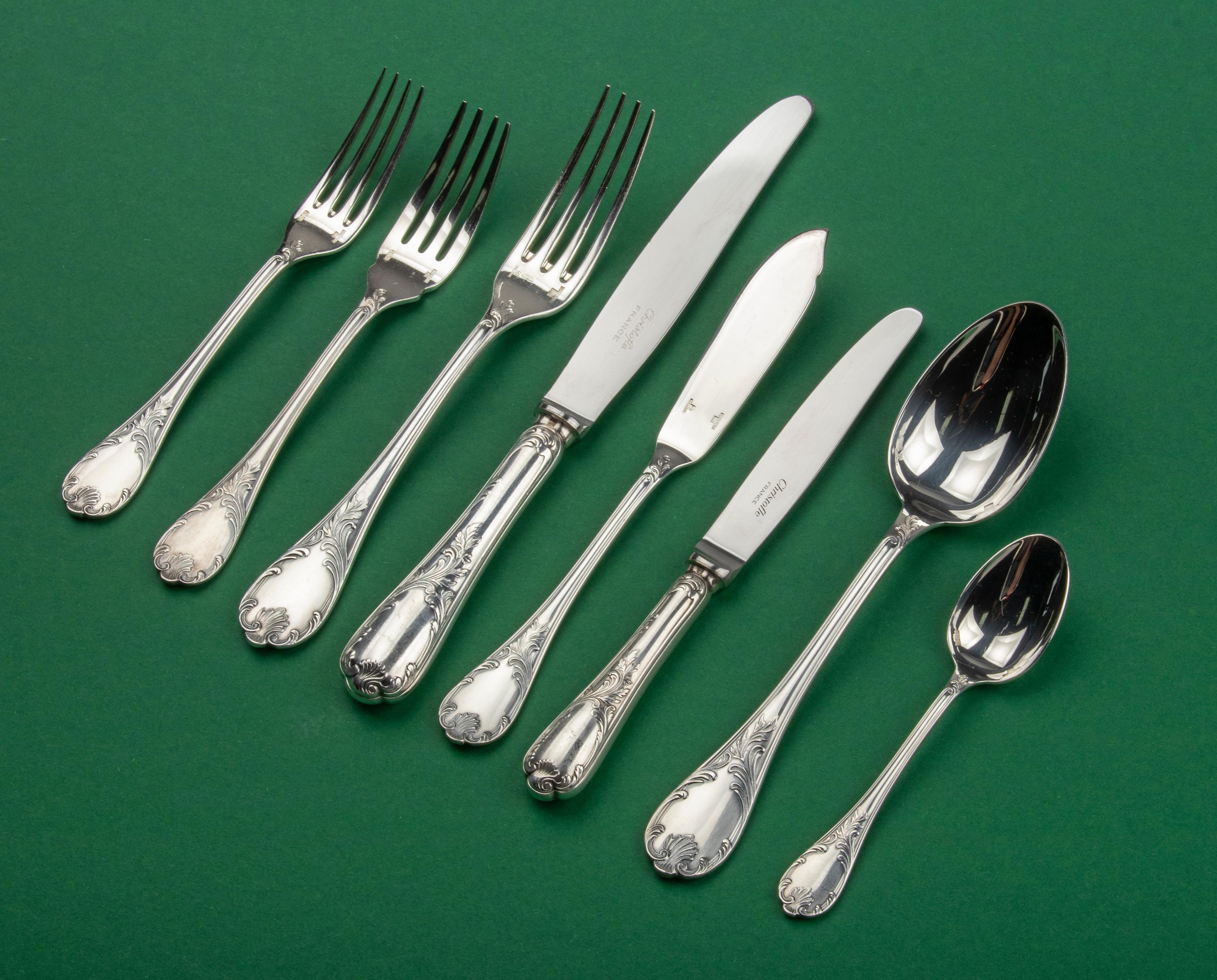 Beautiful set of silver plated table cutlery for 6 persons by the French brand Christofle. The name of the model is Marly, this is the most classic model available from Christofle, it is still being made new. This set is vintage, presumably from the