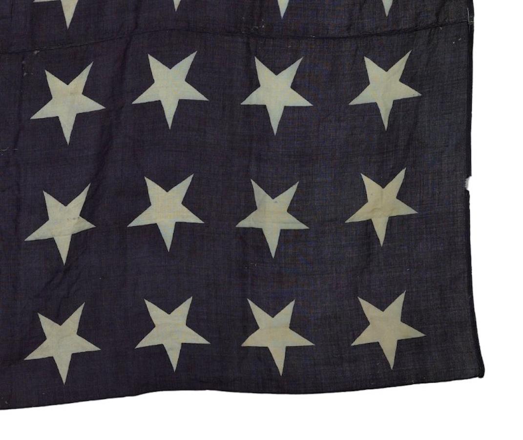 20ième siècle Drapeau bleu marine américain à 48 étoiles en vente