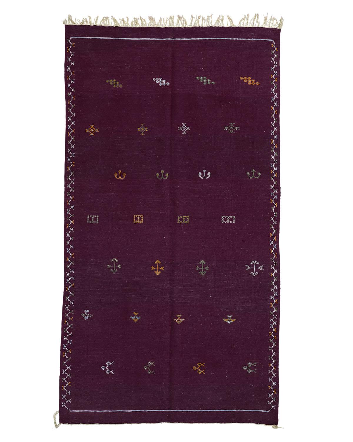 4’8” x 8’5 1/2” Calla Multicolor, Purple Handmade Moroccan Wool Kilim Rug en venta