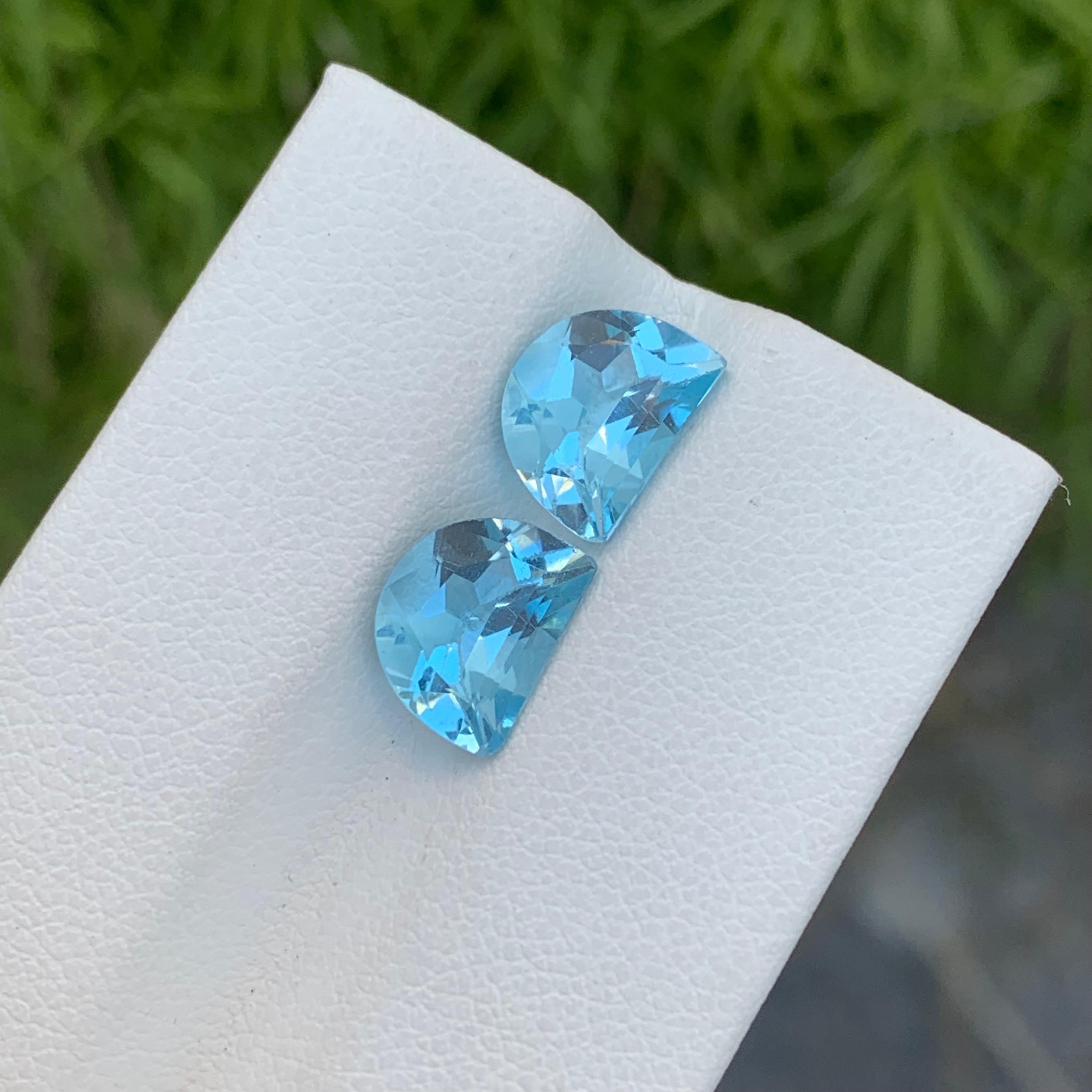 4.80 Carat Adorable Loose Blue Topaz Pair Carving For Earrings  For Sale 4