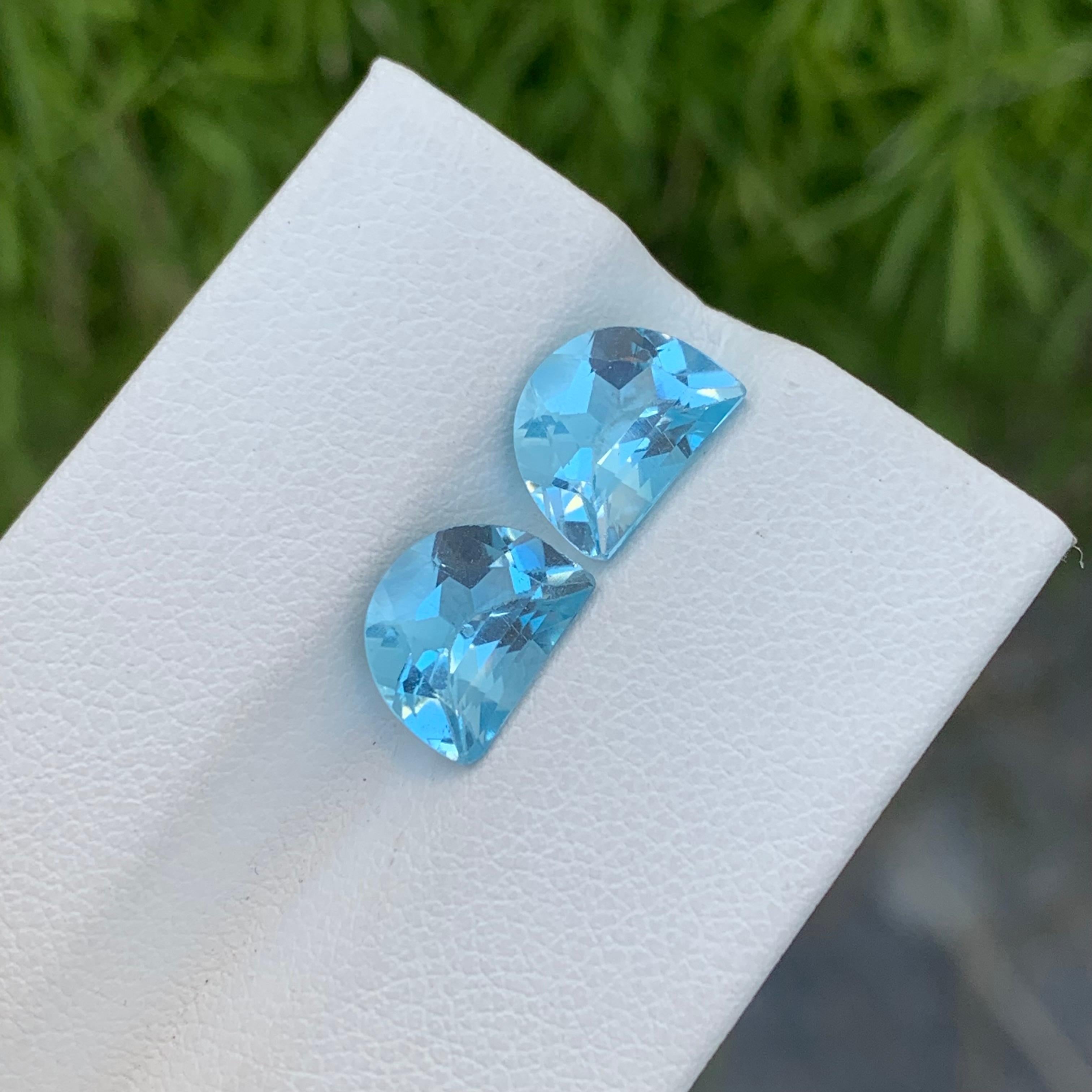 4.80 Carat Adorable Loose Blue Topaz Pair Carving For Earrings  For Sale 5