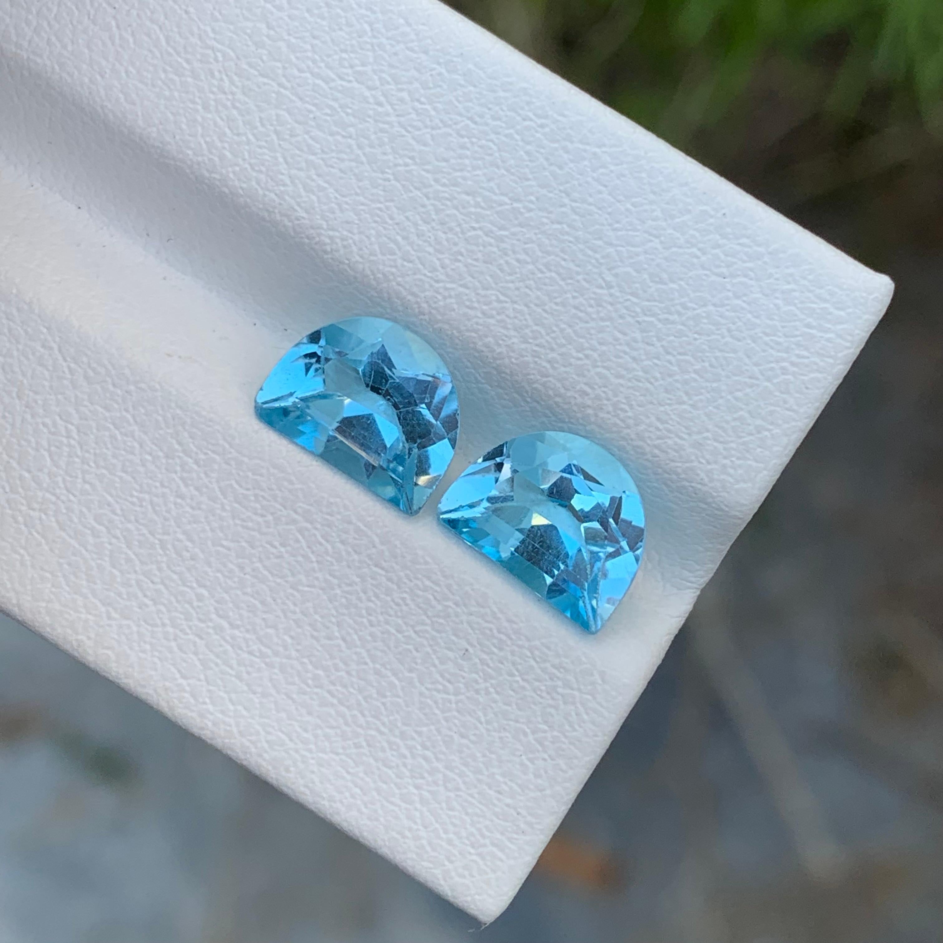 Mixed Cut 4.80 Carat Adorable Loose Blue Topaz Pair Carving For Earrings  For Sale