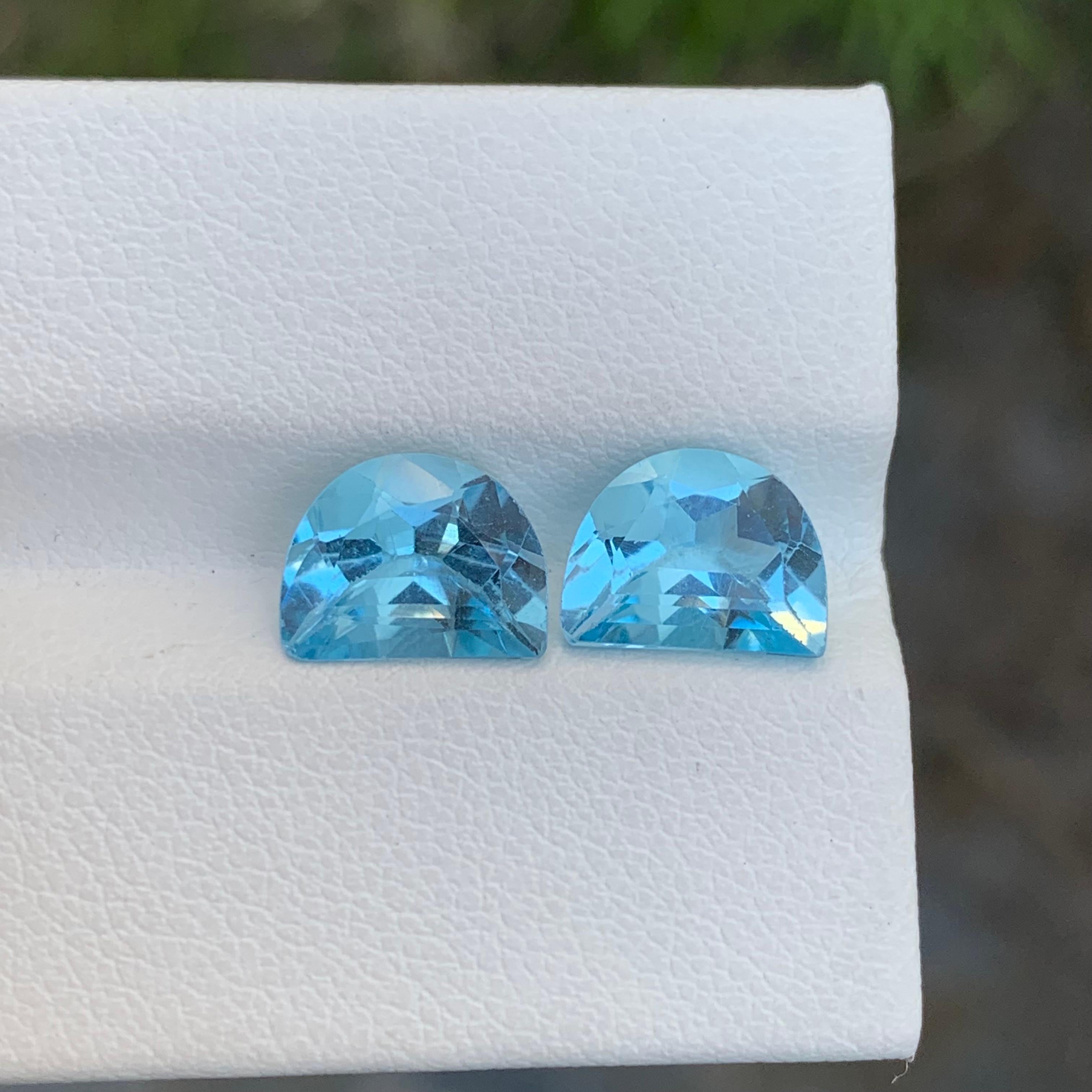 4.80 Carat Adorable Loose Blue Topaz Pair Carving For Earrings  For Sale 2