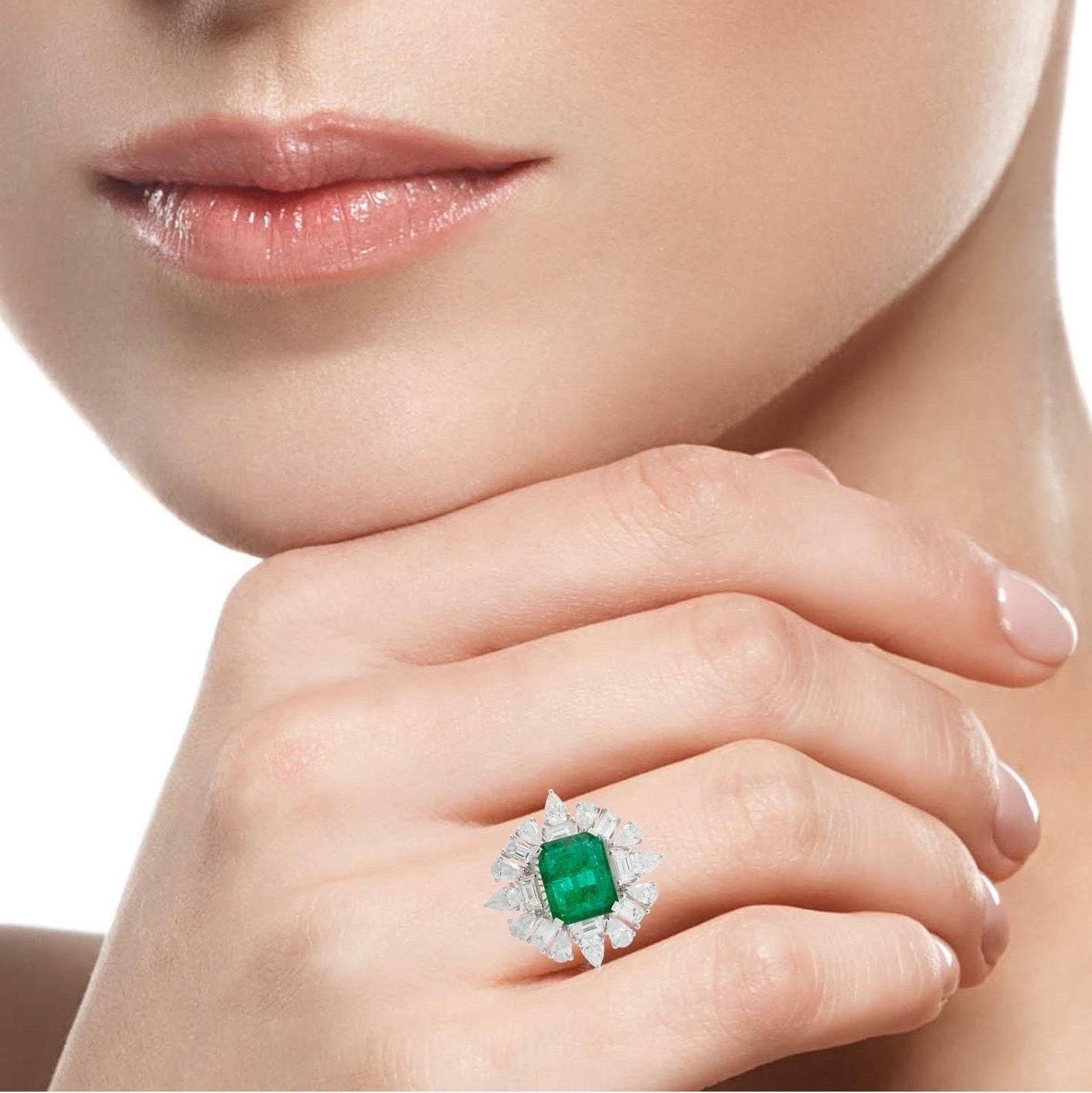 For Sale:  4.80 Carat Emerald Diamond 18 Karat White Gold Ring 2