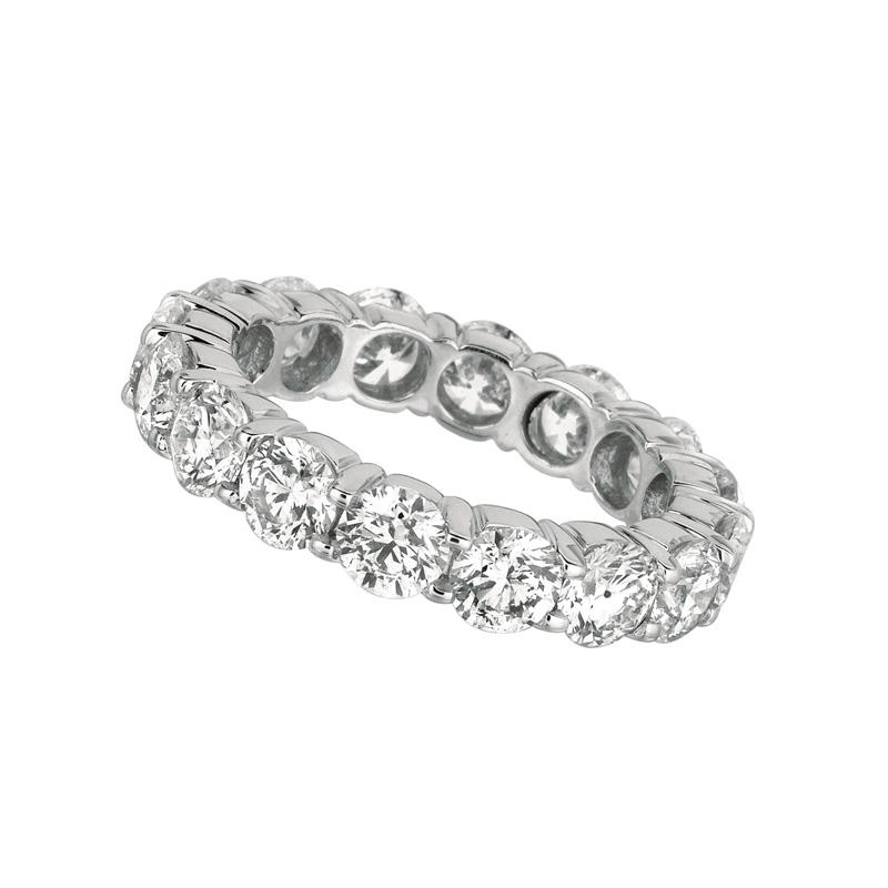 Contemporary 4.80 Carat Natural Diamond Eternity Band Ring G SI 18 Karat White Gold 16 Stones For Sale