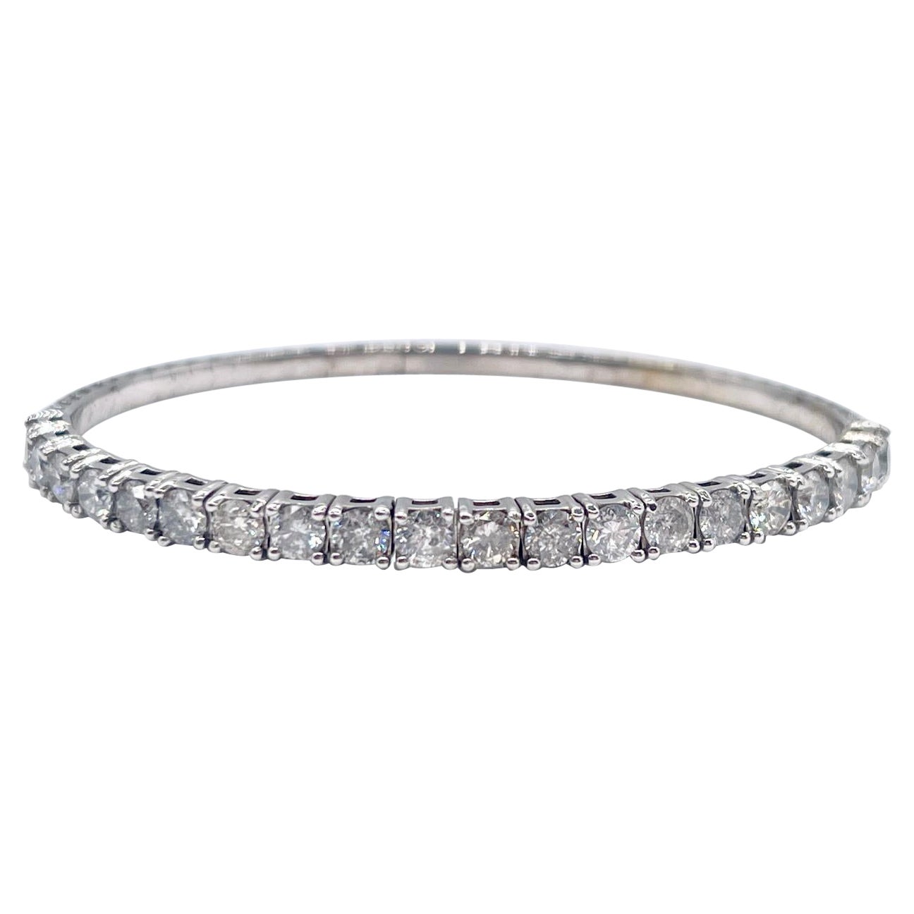 Flexibler Mini-Armreif aus 14K Weißgold mit 4,80 Karat natürlichem Diamanten