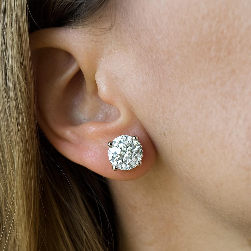 Pendientes de diamantes brillantes redondos de 4,80 quilates naturales extraídos de la tierra Corte redondo en venta