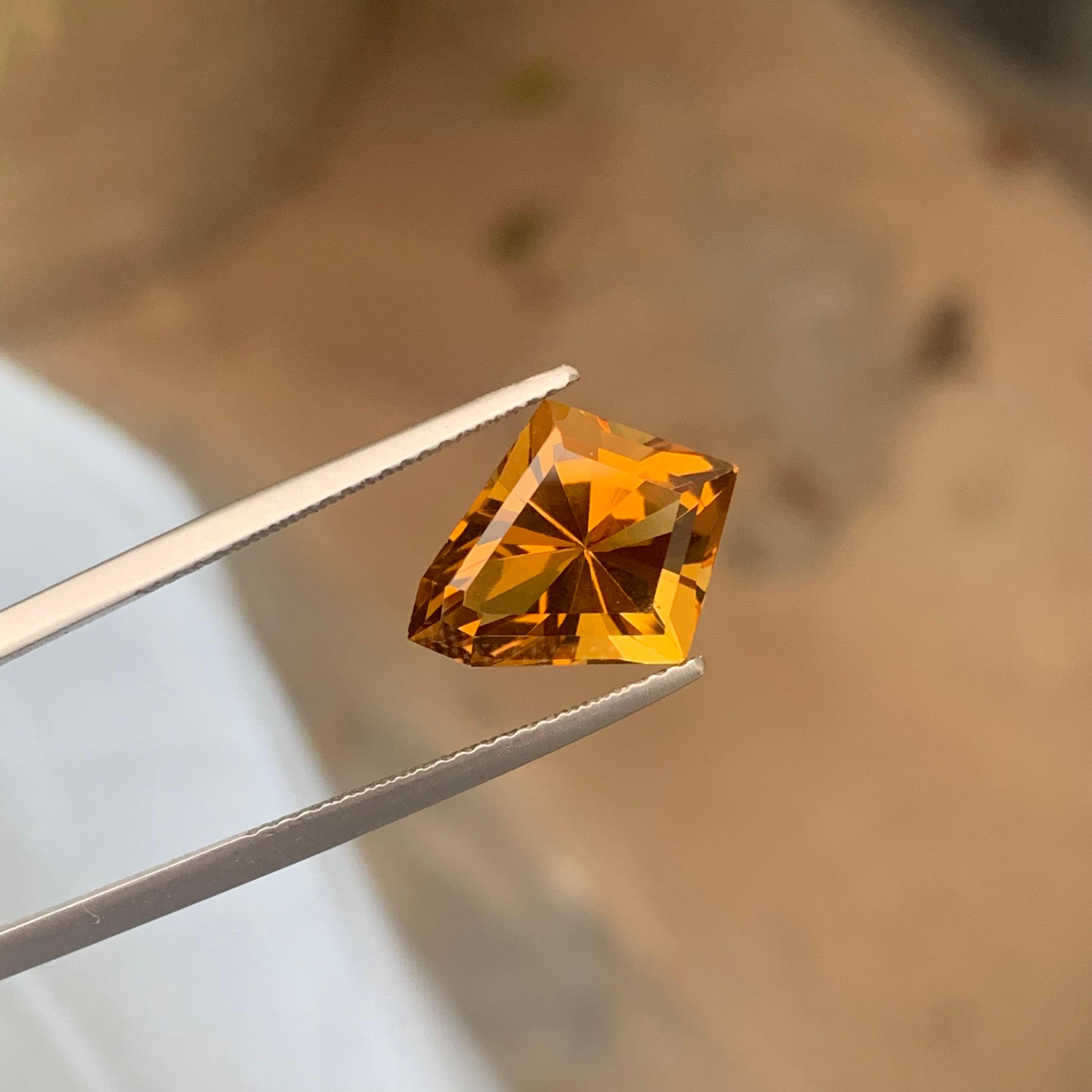 4.80 Carat Natural Fancy Cut Kite Shape Loose Citrine Gemstone from Brazil For Sale 1