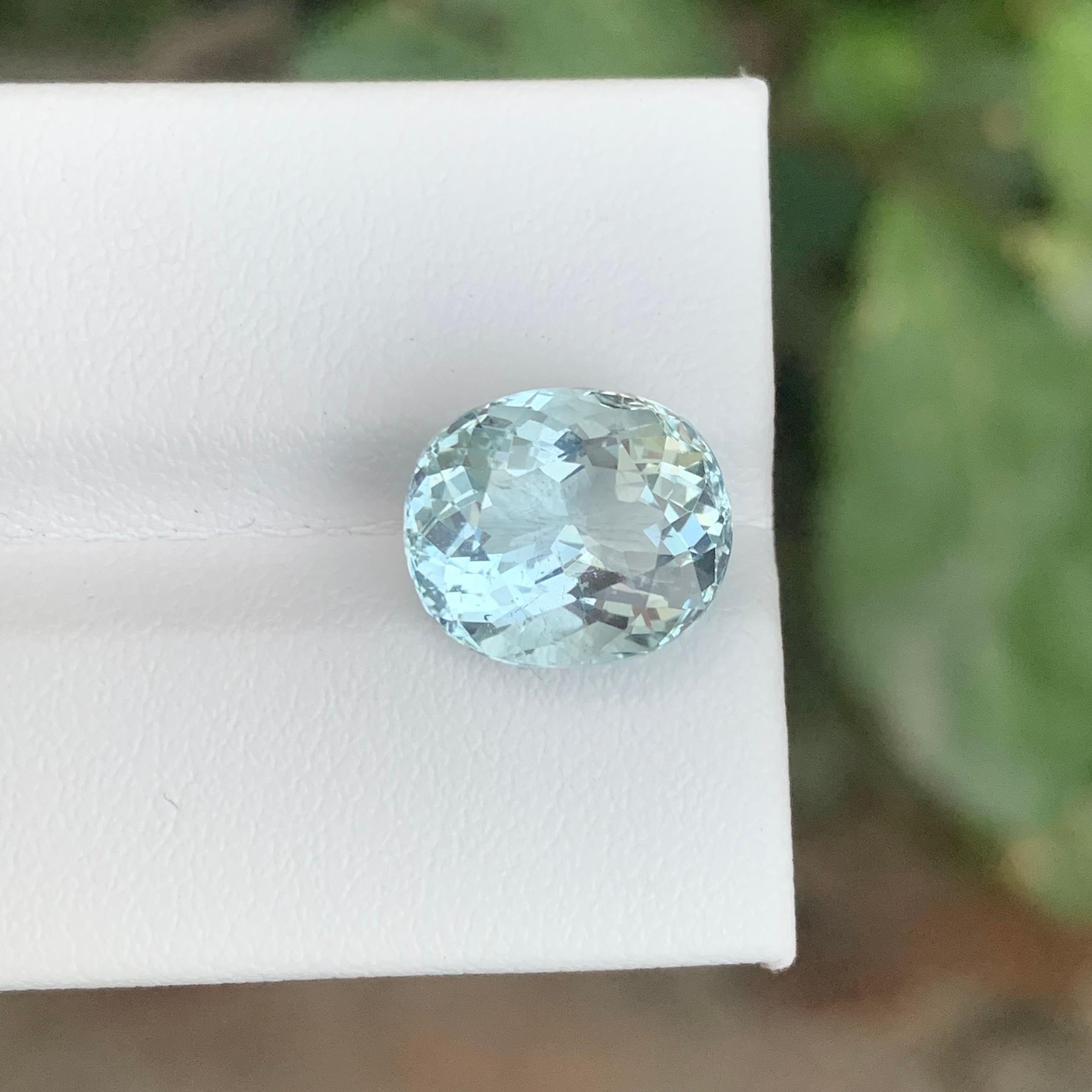 4,80 Karat Natürlicher loser Aquamarin Ovalform Edelstein im Angebot 1