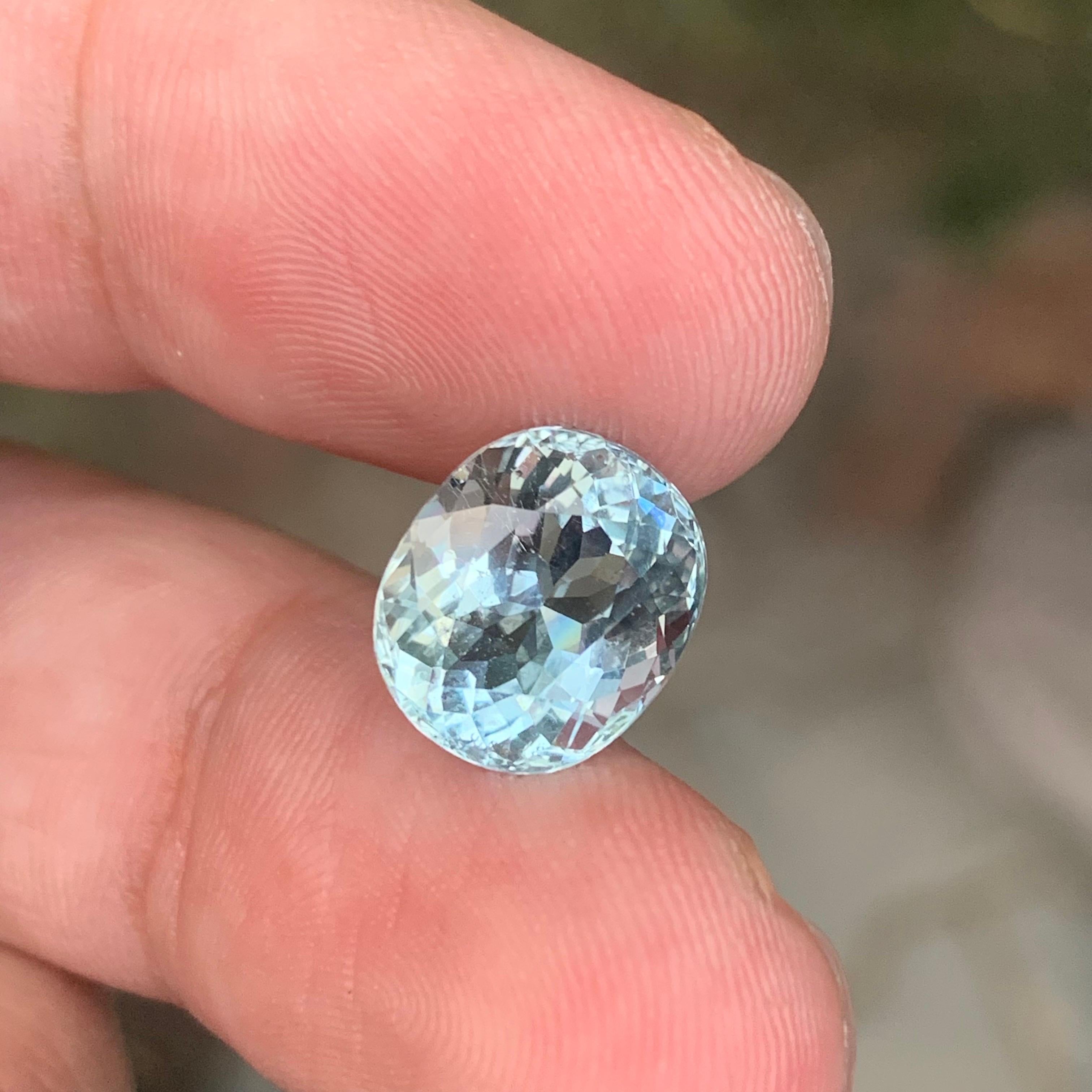 4,80 Karat Natürlicher loser Aquamarin Ovalform Edelstein im Angebot 2