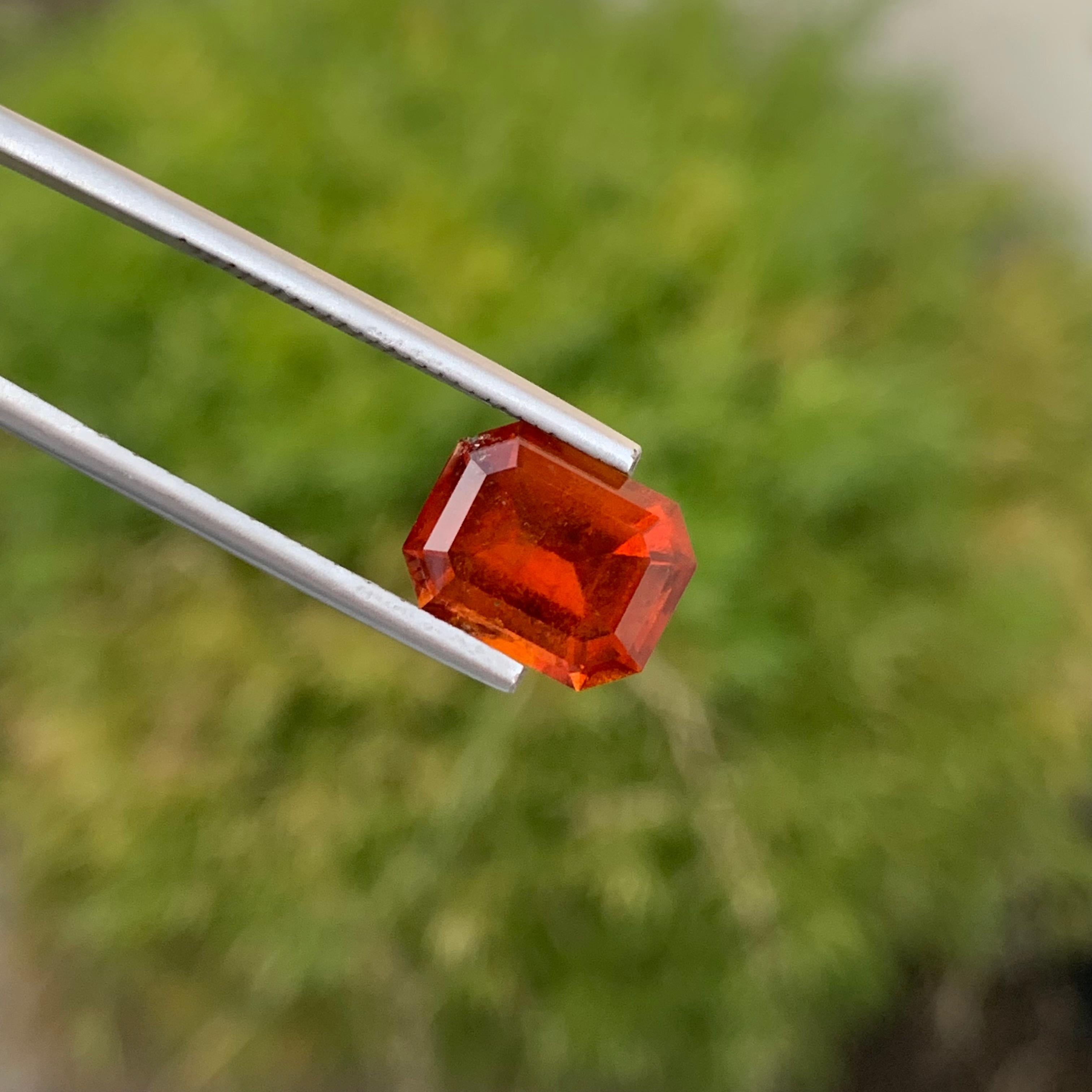 4.80 Carat Natural Loose Spessartine Garnet Emerald Shape Gem For Jewellery  For Sale 4