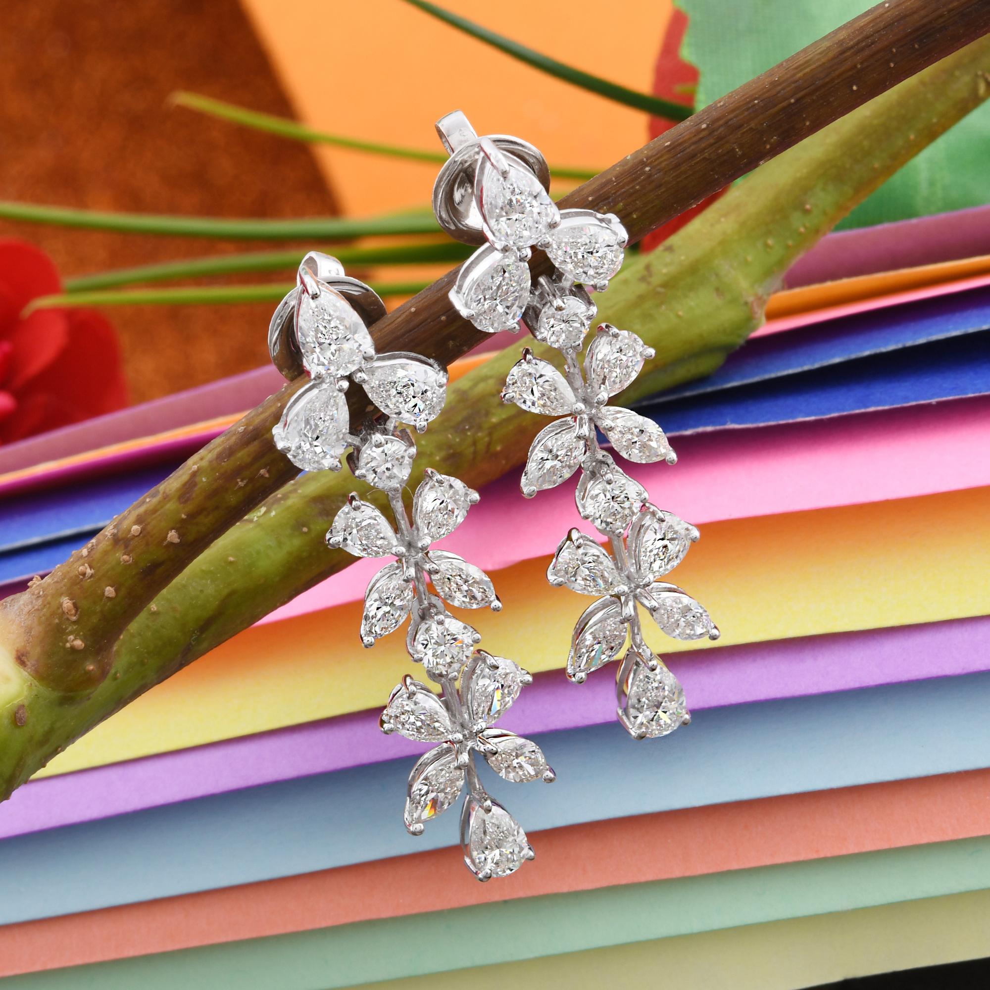 Pendientes colgantes de pera, marquesa y diamante redondo de 4,80 quilates y oro blanco de 18 quilates Corte pera en venta