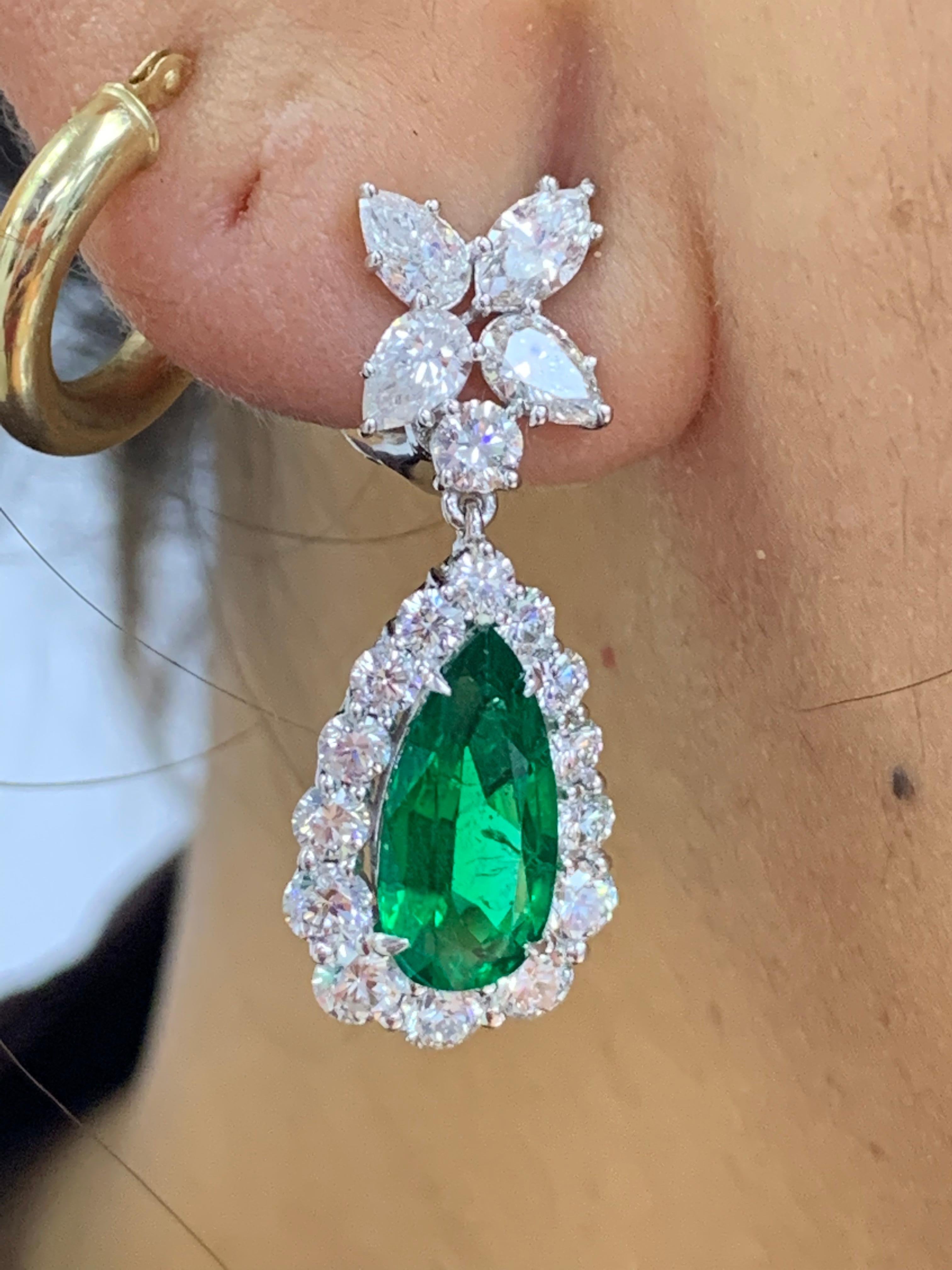 4.80 Carat Pear Shape Emerald and Diamond Drop Earrings in 18K White Gold For Sale 8