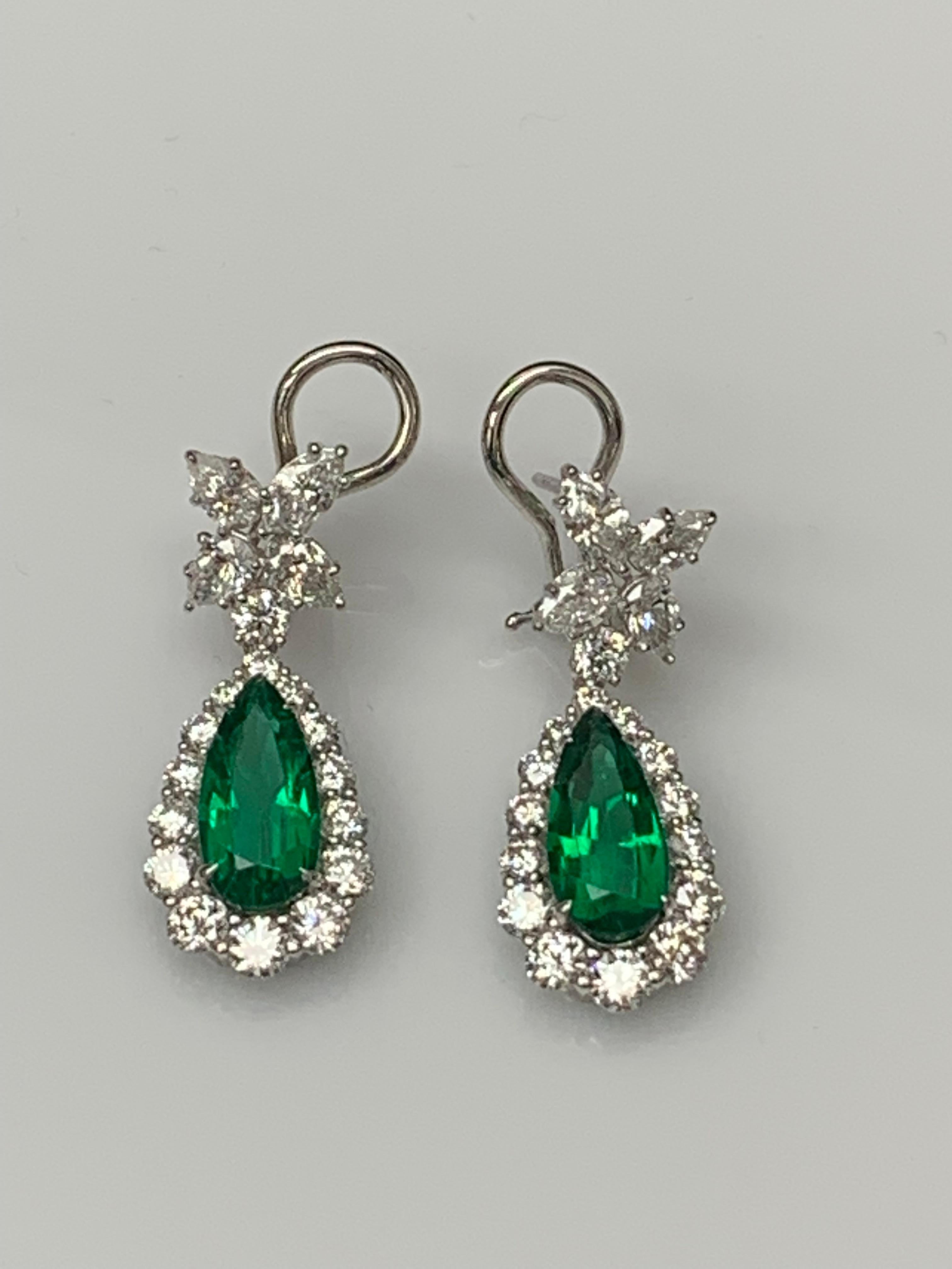 4.80 Carat Pear Shape Emerald and Diamond Drop Earrings in 18K White Gold In New Condition For Sale In NEW YORK, NY