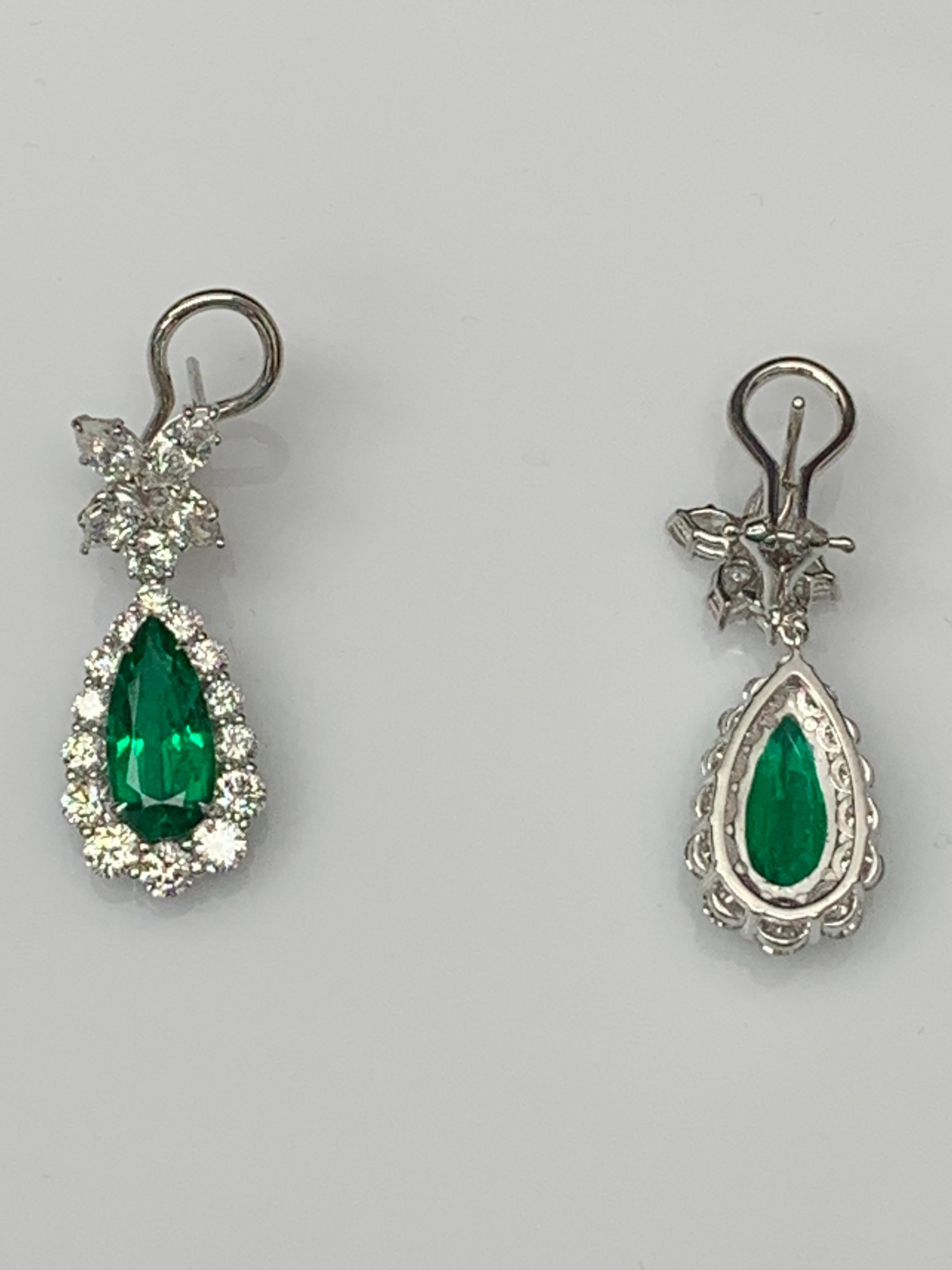 4.80 Carat Pear Shape Emerald and Diamond Drop Earrings in 18K White Gold For Sale 2
