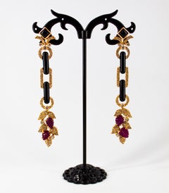 4.80 Carat Ruby 1.76 Carat White Diamond Onyx Yellow Gold Clip-On Drop Earrings