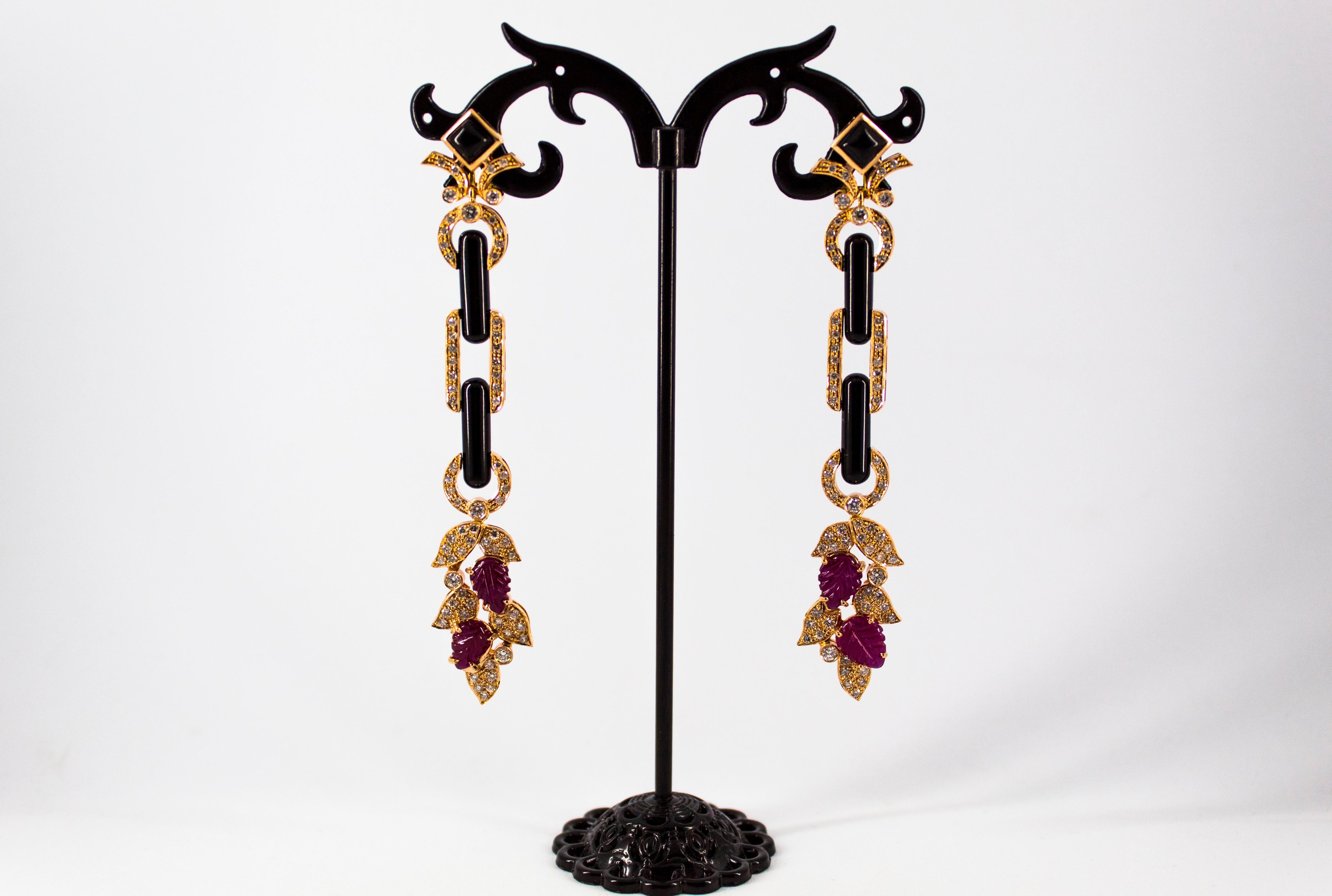 Renaissance 4.80 Carat Ruby 1.76 Carat White Diamond Onyx Yellow Gold Clip-On Drop Earrings