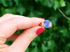 4.80 Carat Sapphire and Diamond Yellow Gold Cocktail Ring