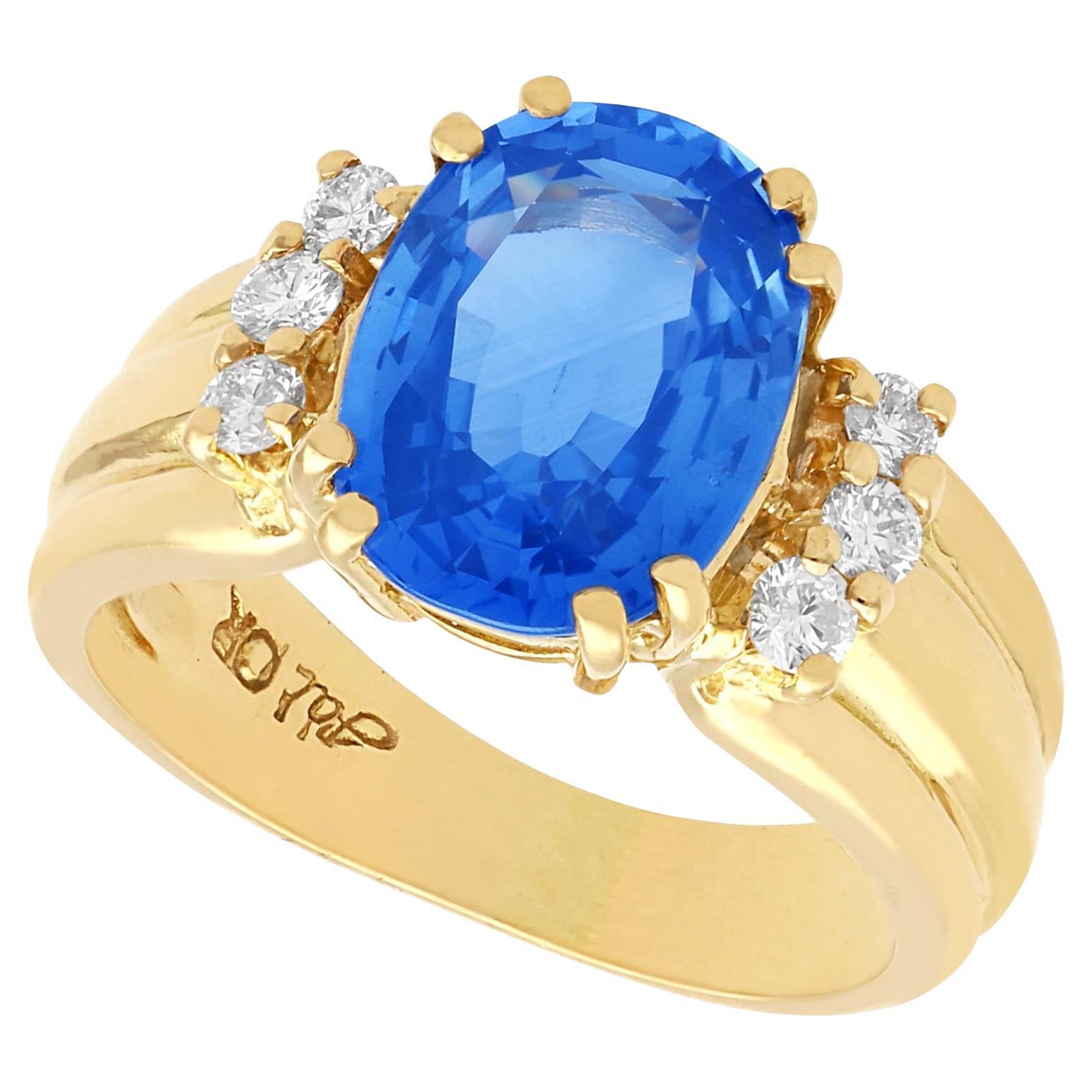 4.80 Carat Sapphire and Diamond Yellow Gold Cocktail Ring