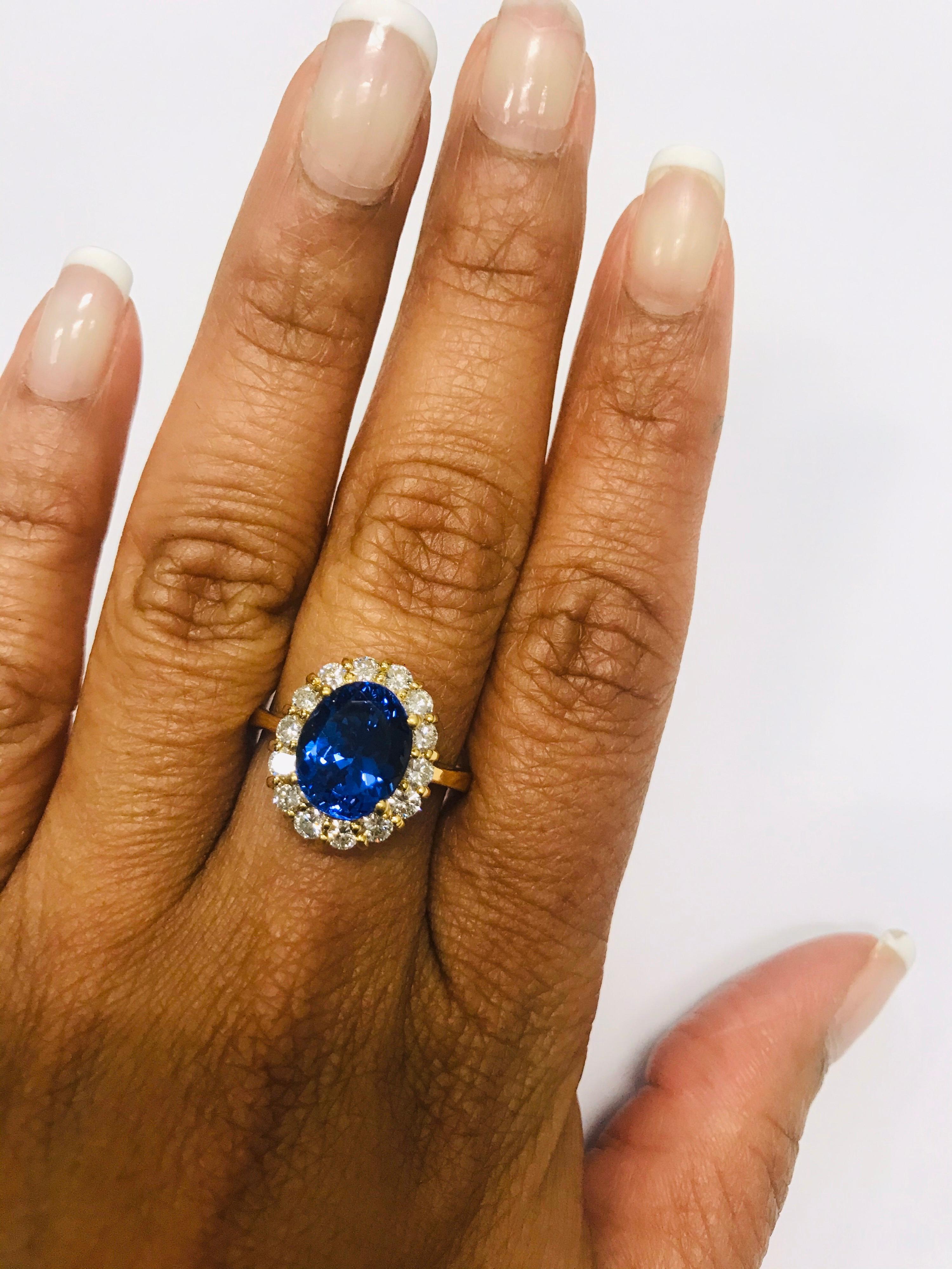 4.80 Carat Tanzanite Diamond 18 Karat Yellow Gold Cocktail Ring In New Condition For Sale In Los Angeles, CA