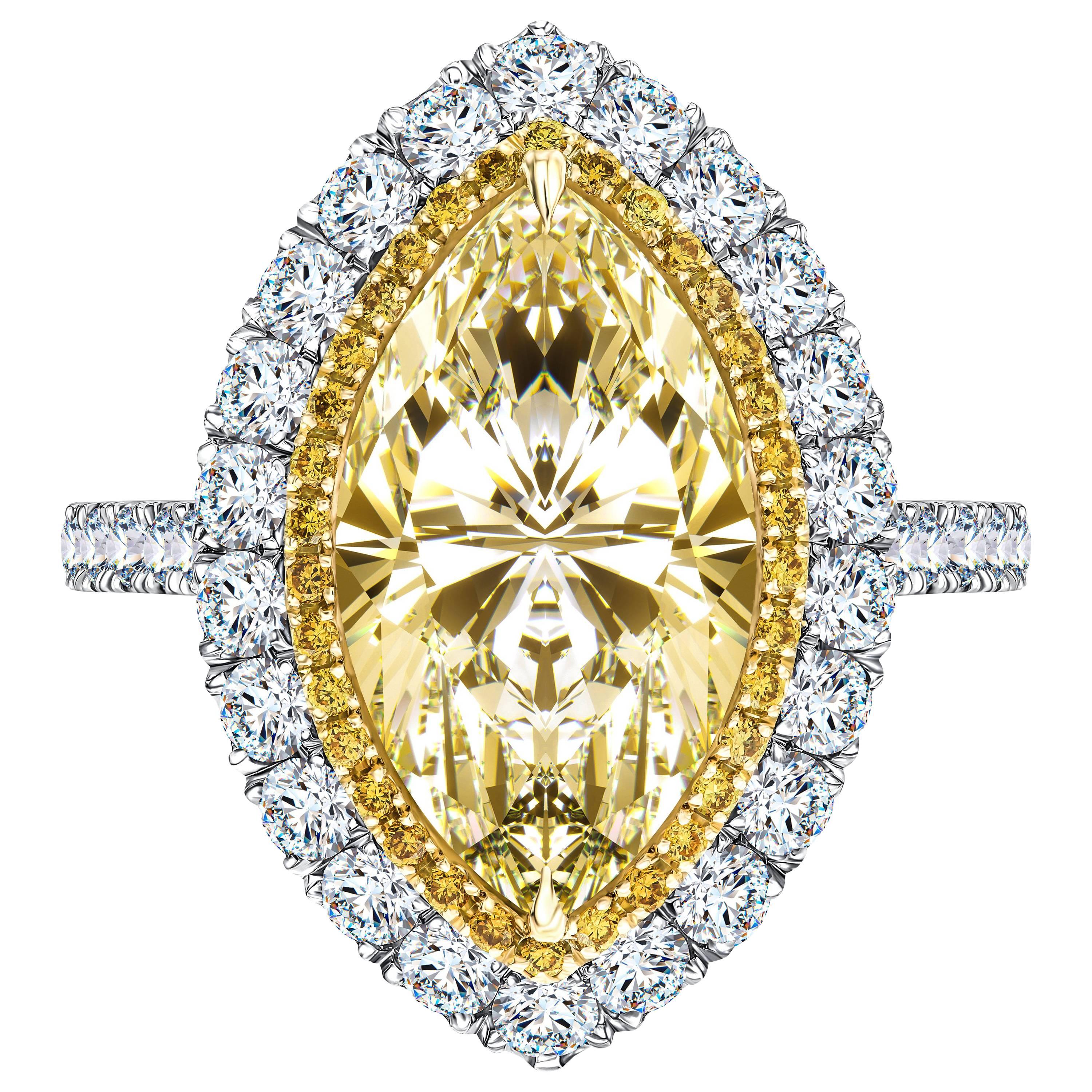 Bague de fiançailles en platine avec double halo de diamants blancs et marquises jaunes de 4,80 carats 