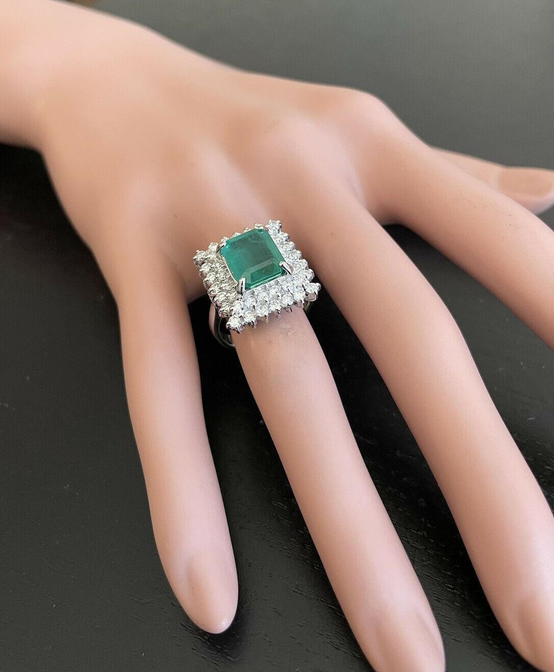 4.80 Carats Natural Emerald and Diamond 14K Solid White Gold Ring For Sale 2