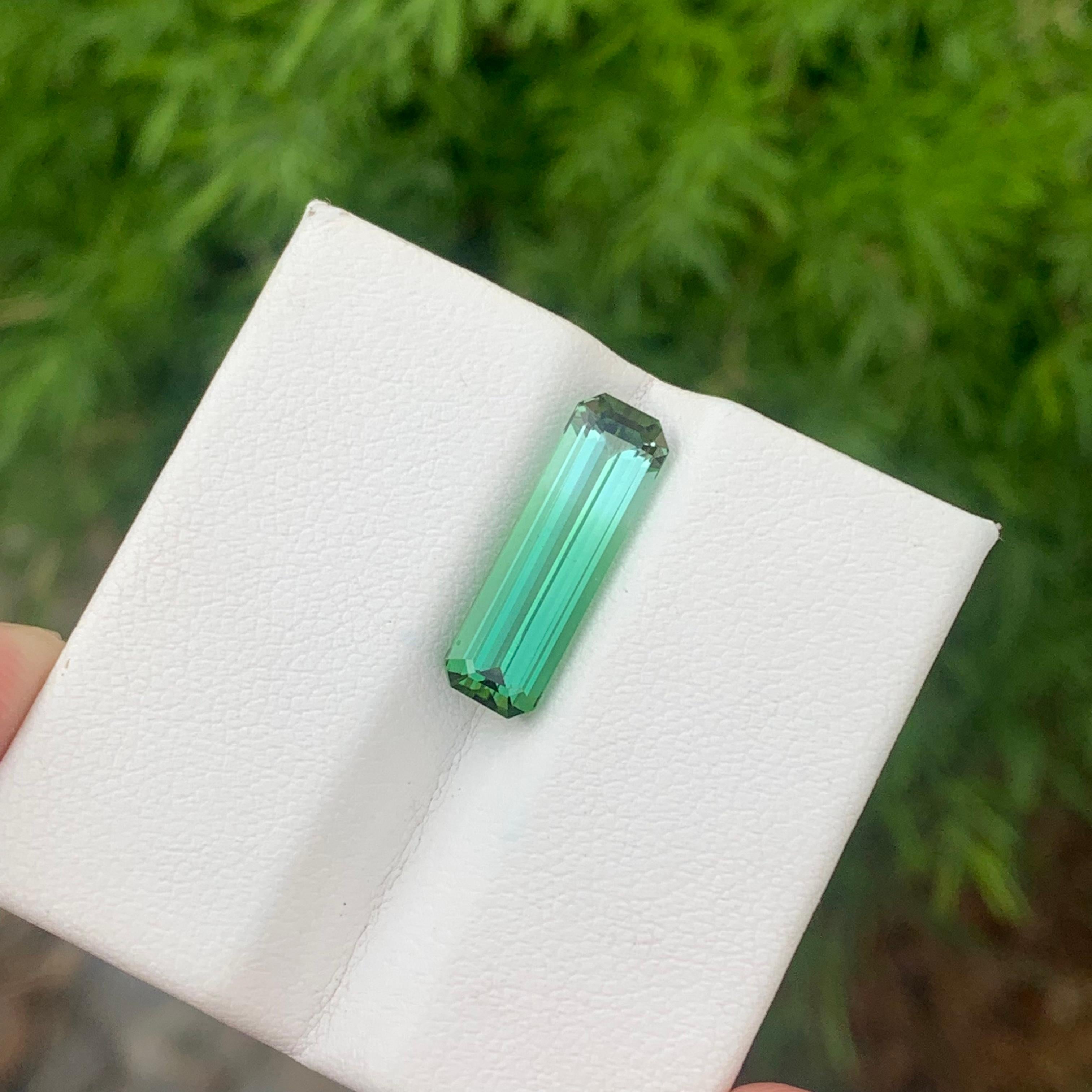 4.80 Carats Natural Mint Green Bicolor Tourmaline Loose Ring Gem Emerald Cut For Sale 12