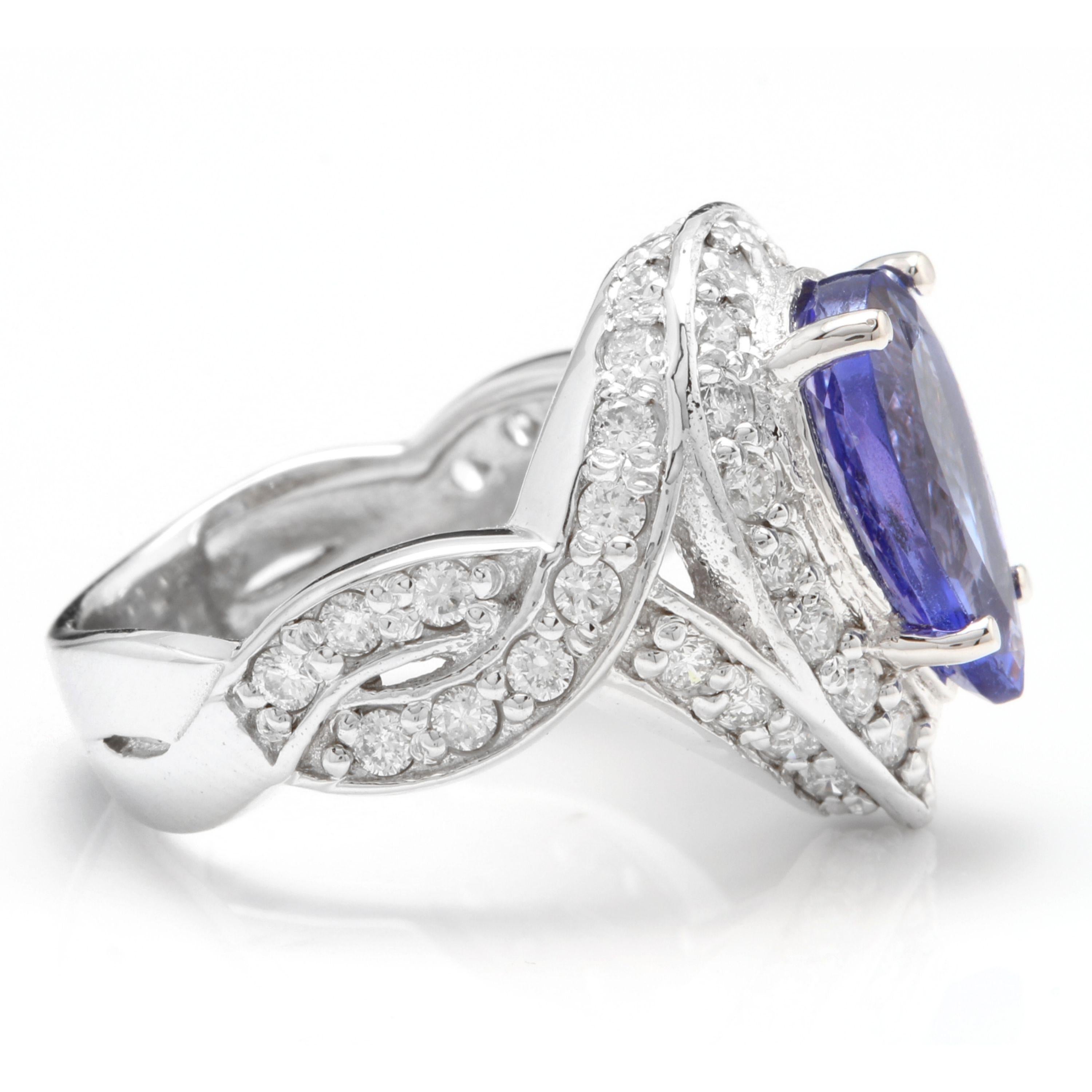 Anillo de oro blanco macizo de 4,80 quilates de tanzanita natural y diamante de 14 quilates Corte mixto en venta