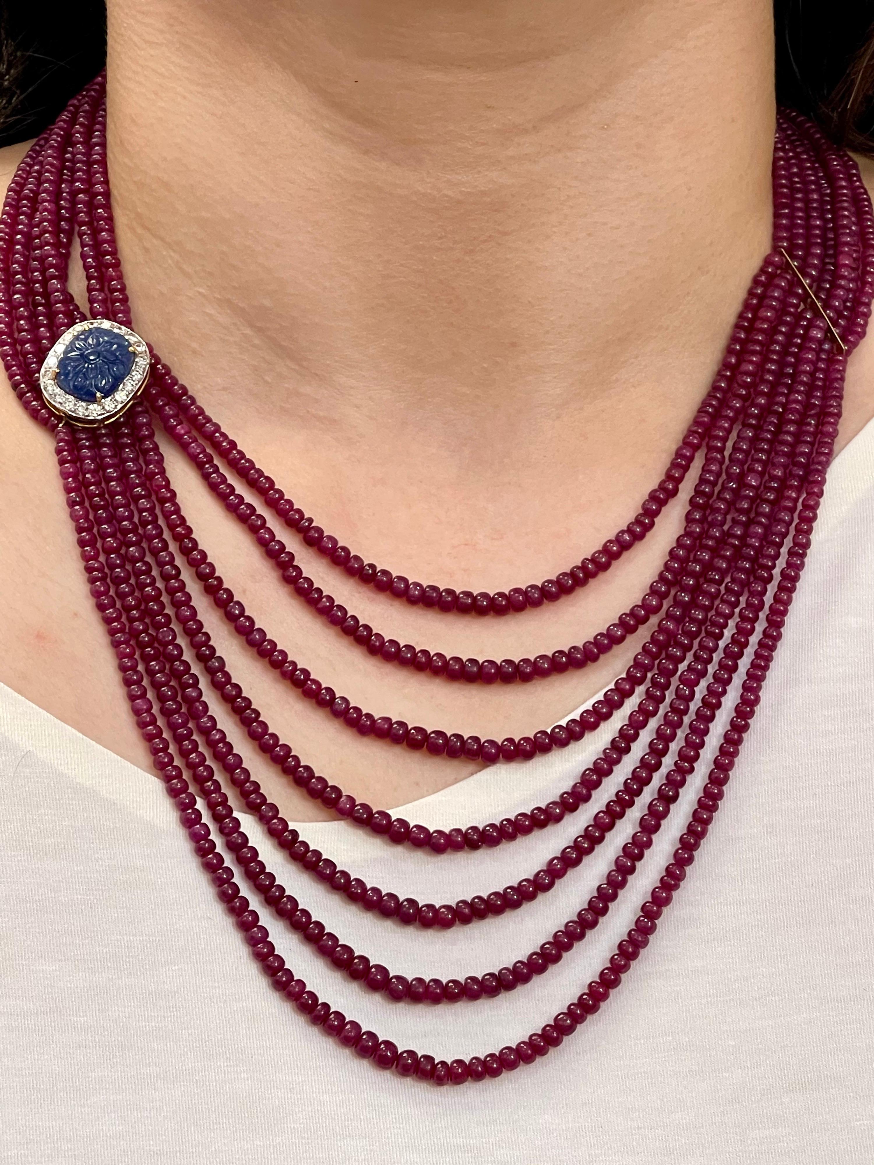 480 Ct 7 Layer Natural Smooth Ruby Bead Necklace 14k Gold Sapphire Diamond Clasp For Sale 5