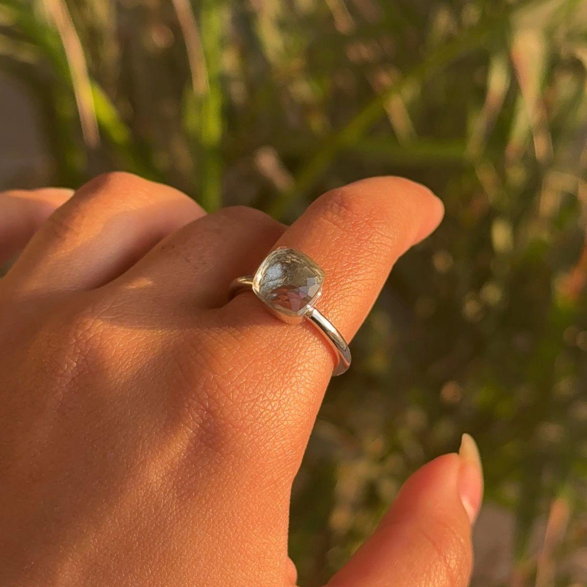 For Sale:  4.80 ct Everyday Green Amethyst Single Stone Ring for Him in 925 Sterling Silver 2
