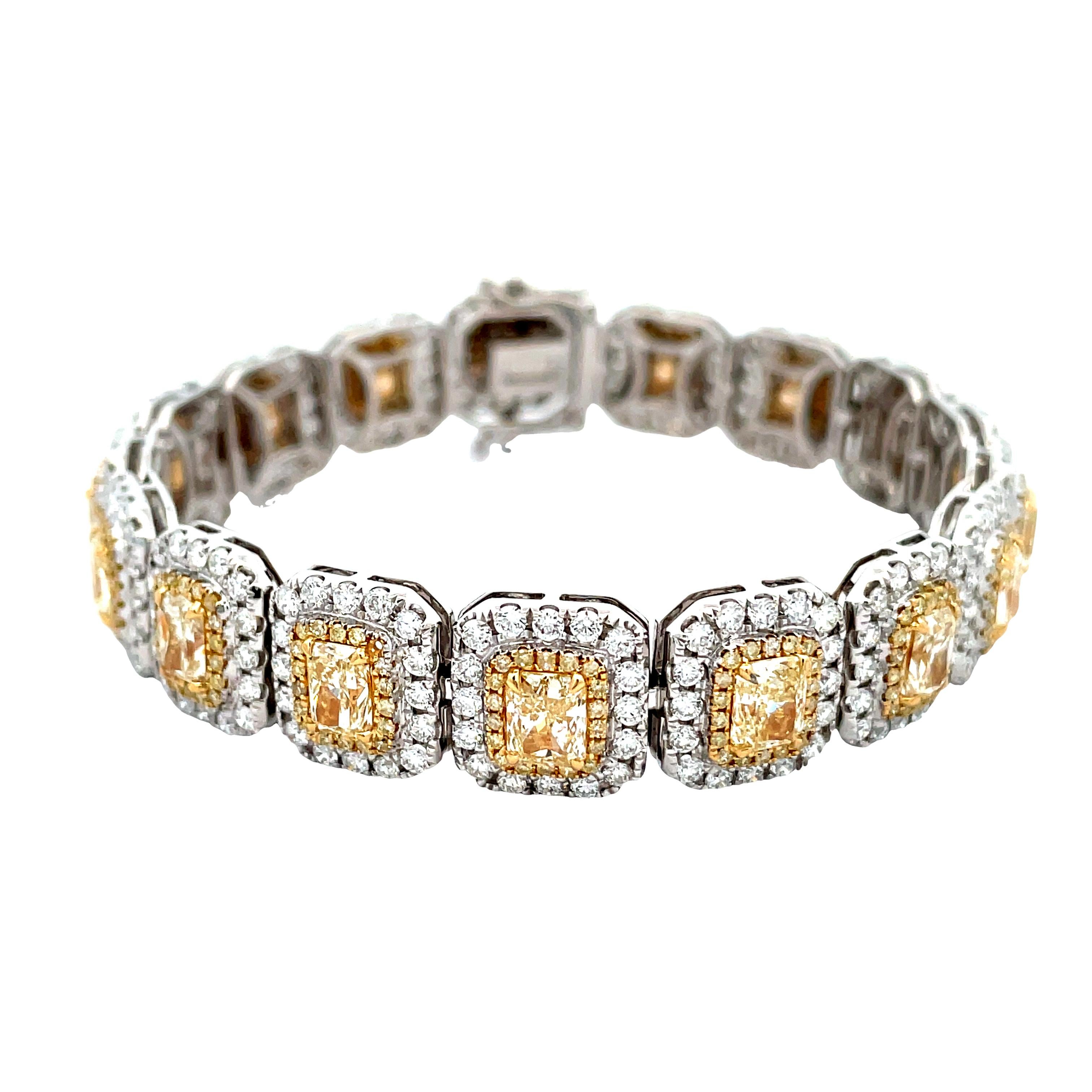 4.80 CT White Diamond Round Yellow Diamond (MIX SHAPE) 10.16 CT 18KY/W Bracelet In New Condition For Sale In New York, NY