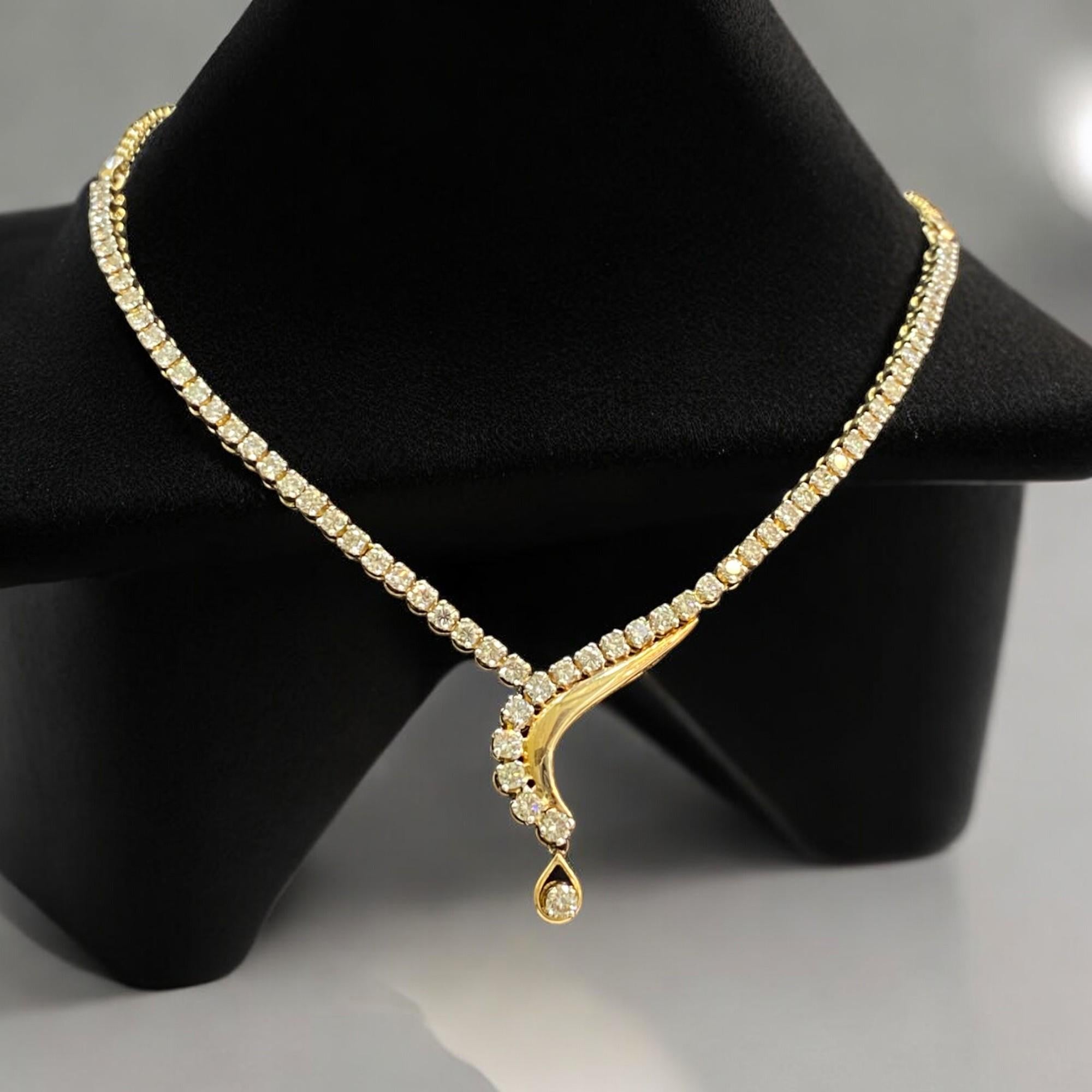 Taglio rotondo 4,80 carati F/VS1 Diamanti rotondi taglio Brilliante Collana Tennis in Oro Giallo 14K in vendita