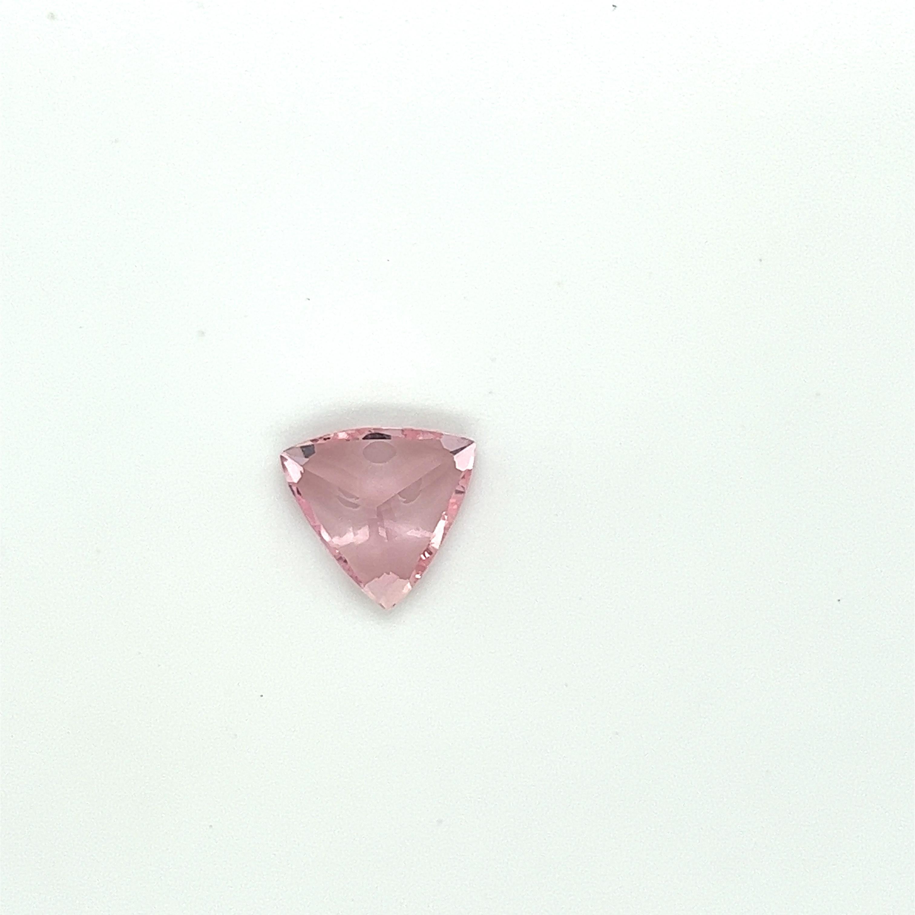 Women's or Men's 4.80 Cts Natural Morganite Trillion Cut Loose Gemstone Jewellery       For Sale