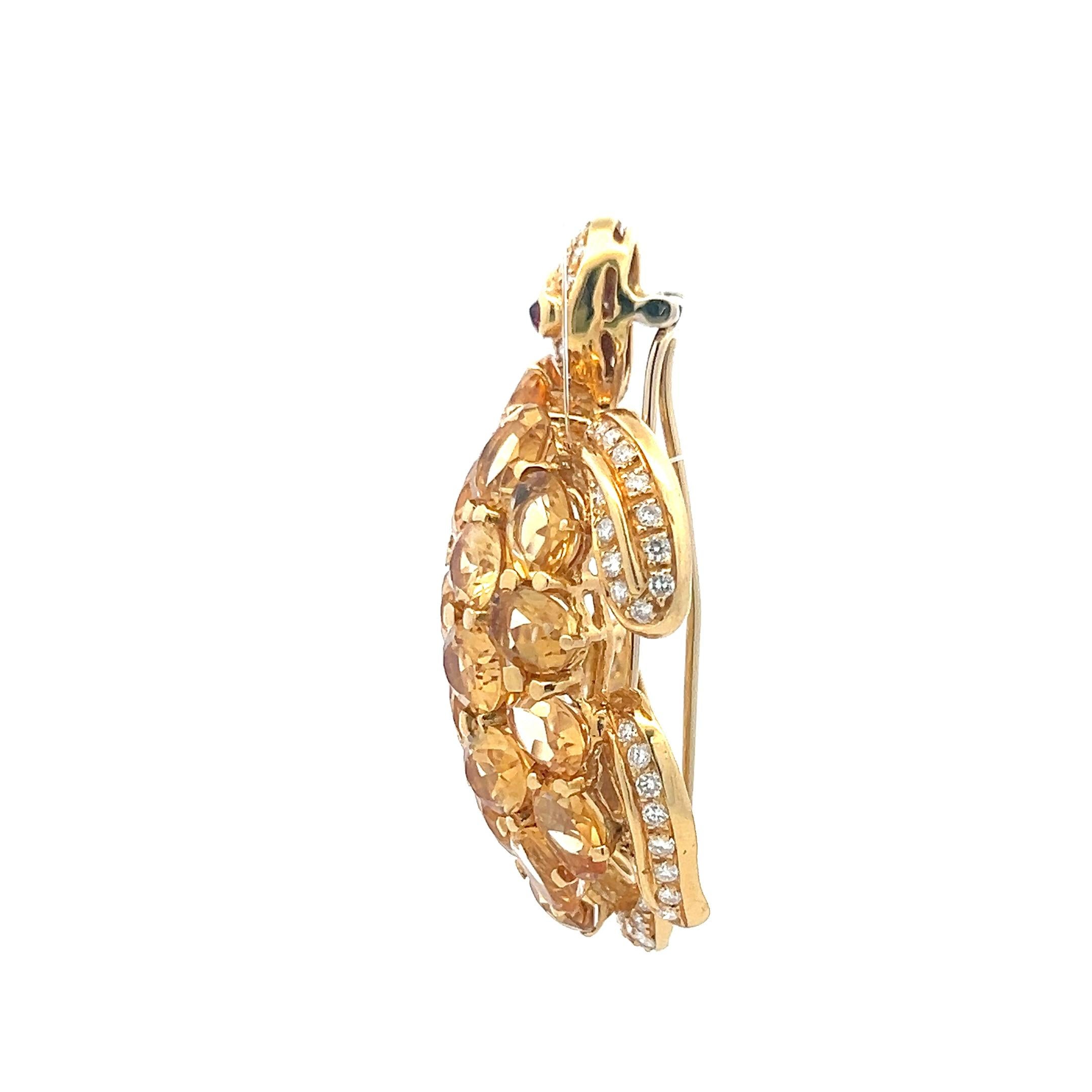 48.00 Carat Citrine 2.50 Carat Round Diamond 18K Yellow Gold Pin Brooch Bon état - En vente à New York, NY