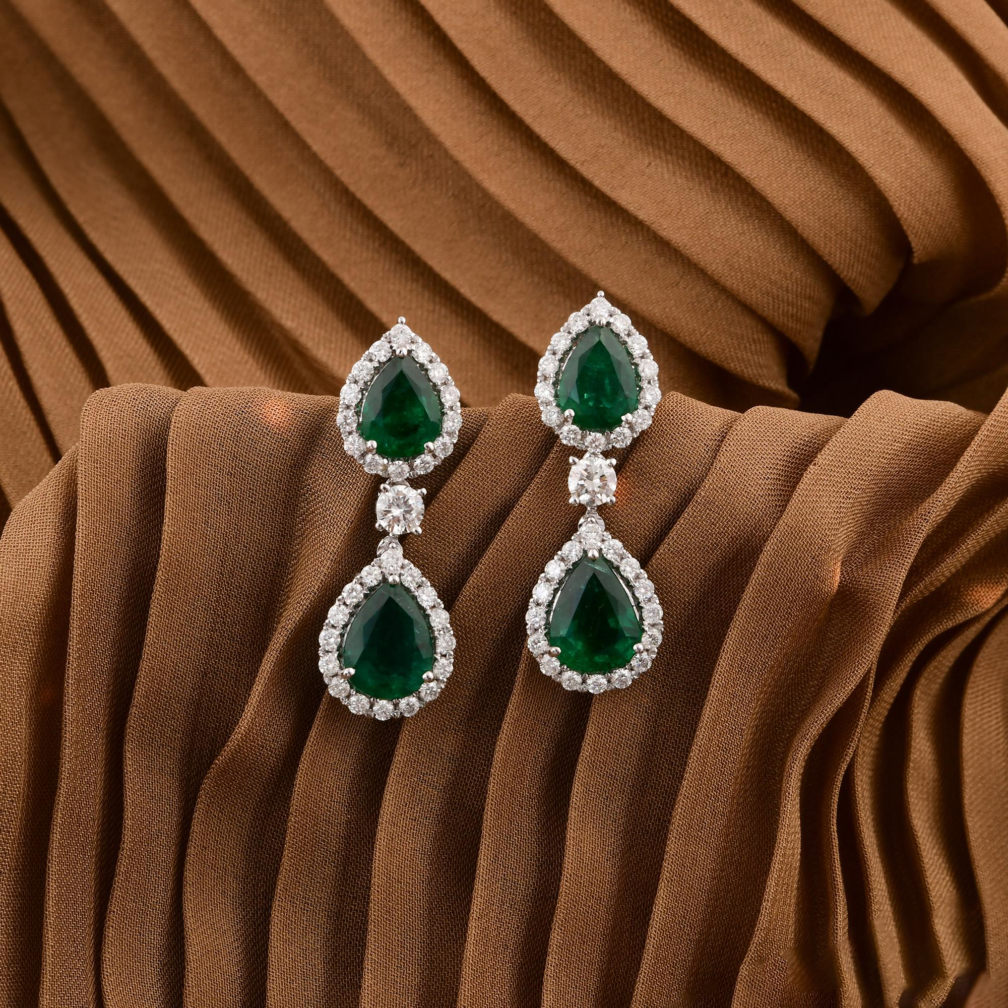 Art déco 4.80ct Emerald 1.38ct Diamond Halo Wedding Dangle Drop Earrings 18k White Gold en vente