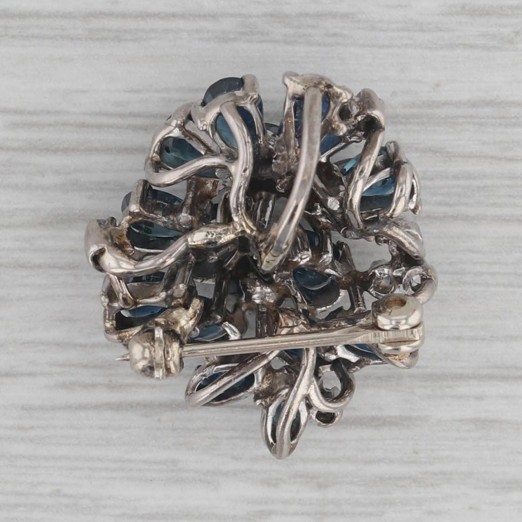 Taglio marquise Ciondolo a grappolo con diamante e zaffiro blu da 4,80 carati Spilla in oro bianco 9 carati in vendita