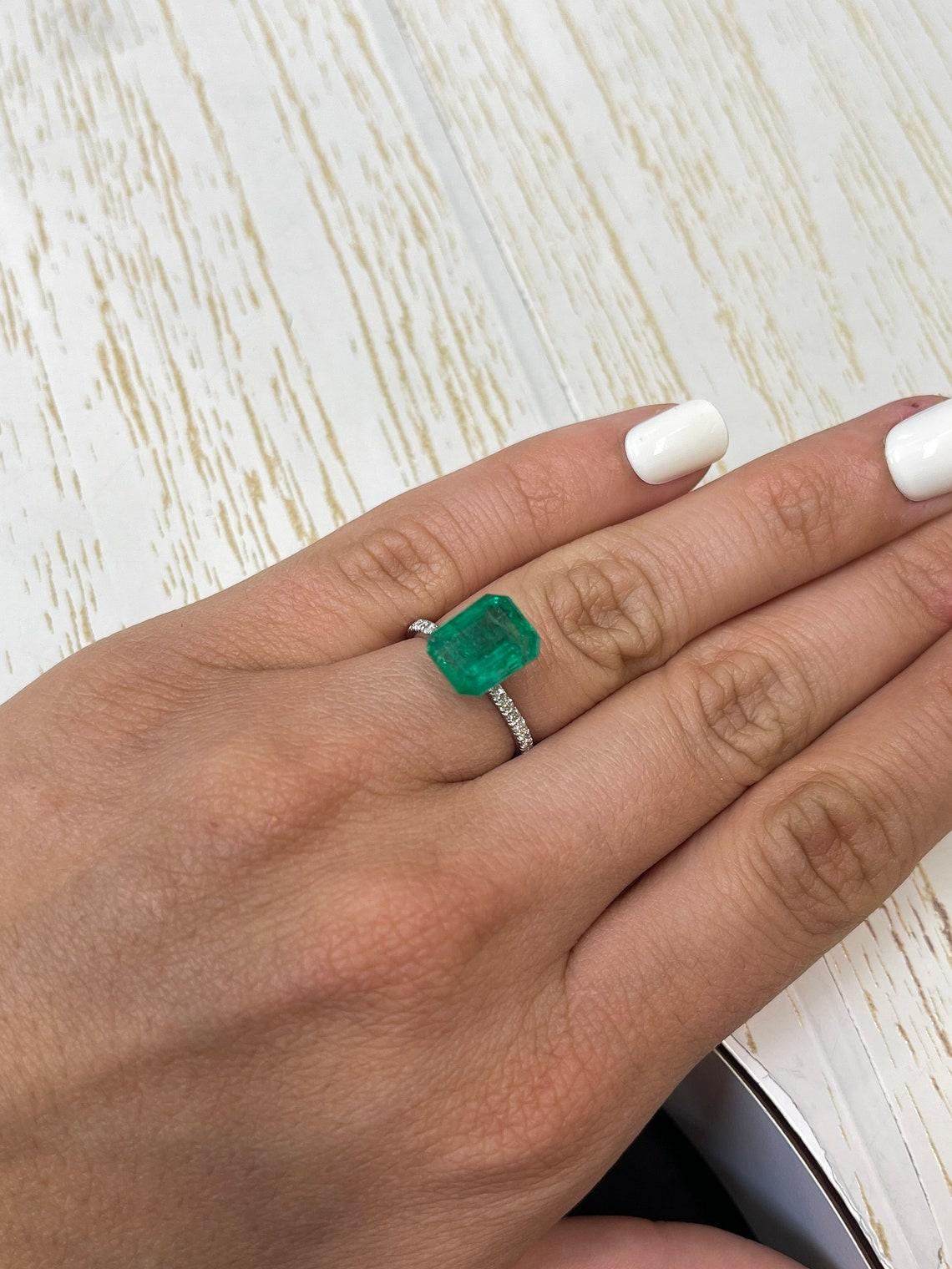4,81 Karat 11x9 mittelgrüner sambischer Smaragd - Smaragdschliff Mai-Geburtsstein Edelstein im Angebot 5