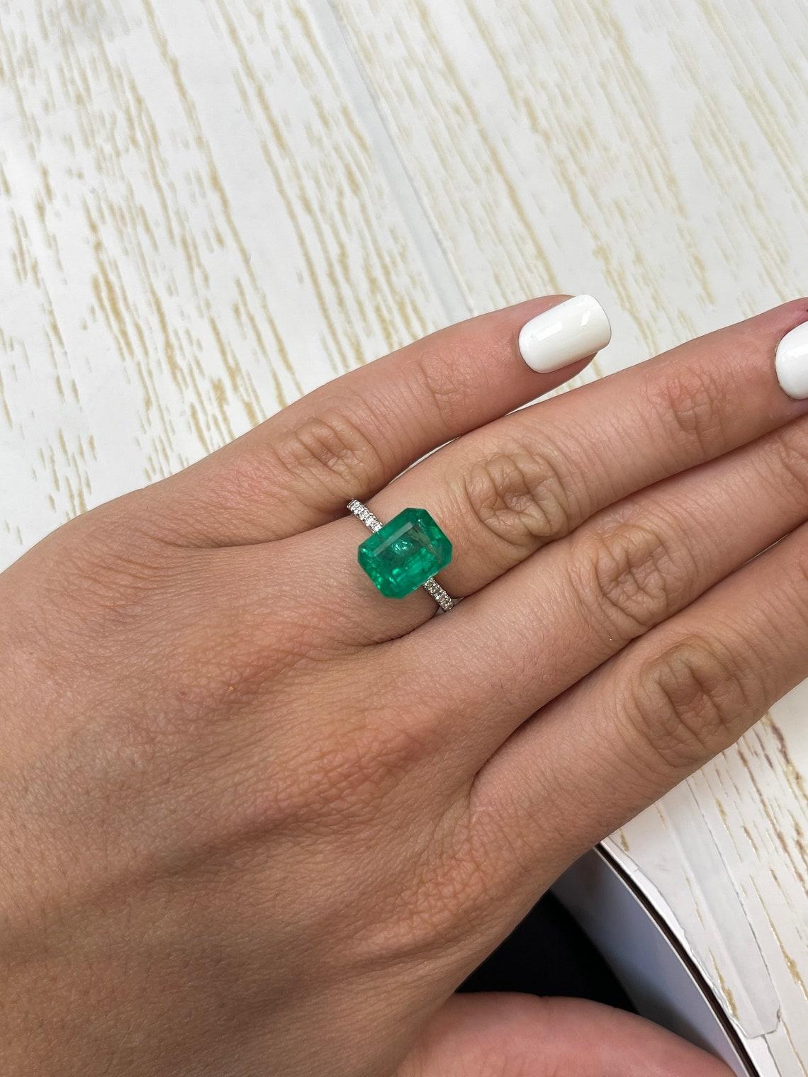 4,81 Karat 11x9 mittelgrüner sambischer Smaragd - Smaragdschliff Mai-Geburtsstein Edelstein im Angebot 4