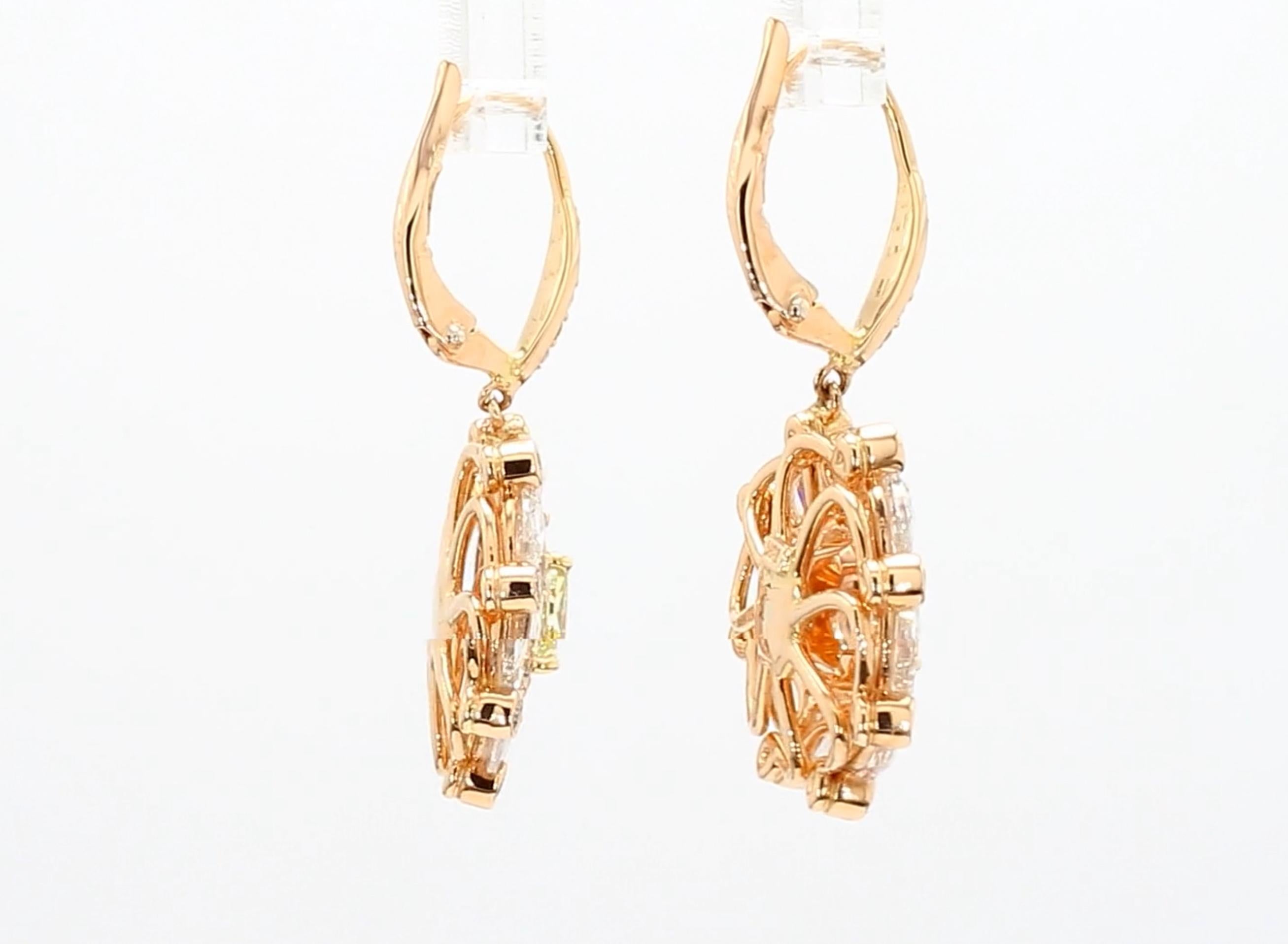 Orecchini a goccia con diamante giallo intenso da 4,81 carati, certificati GIA in oro 18 carati In condizioni Nuovo in vendita a New York, NY