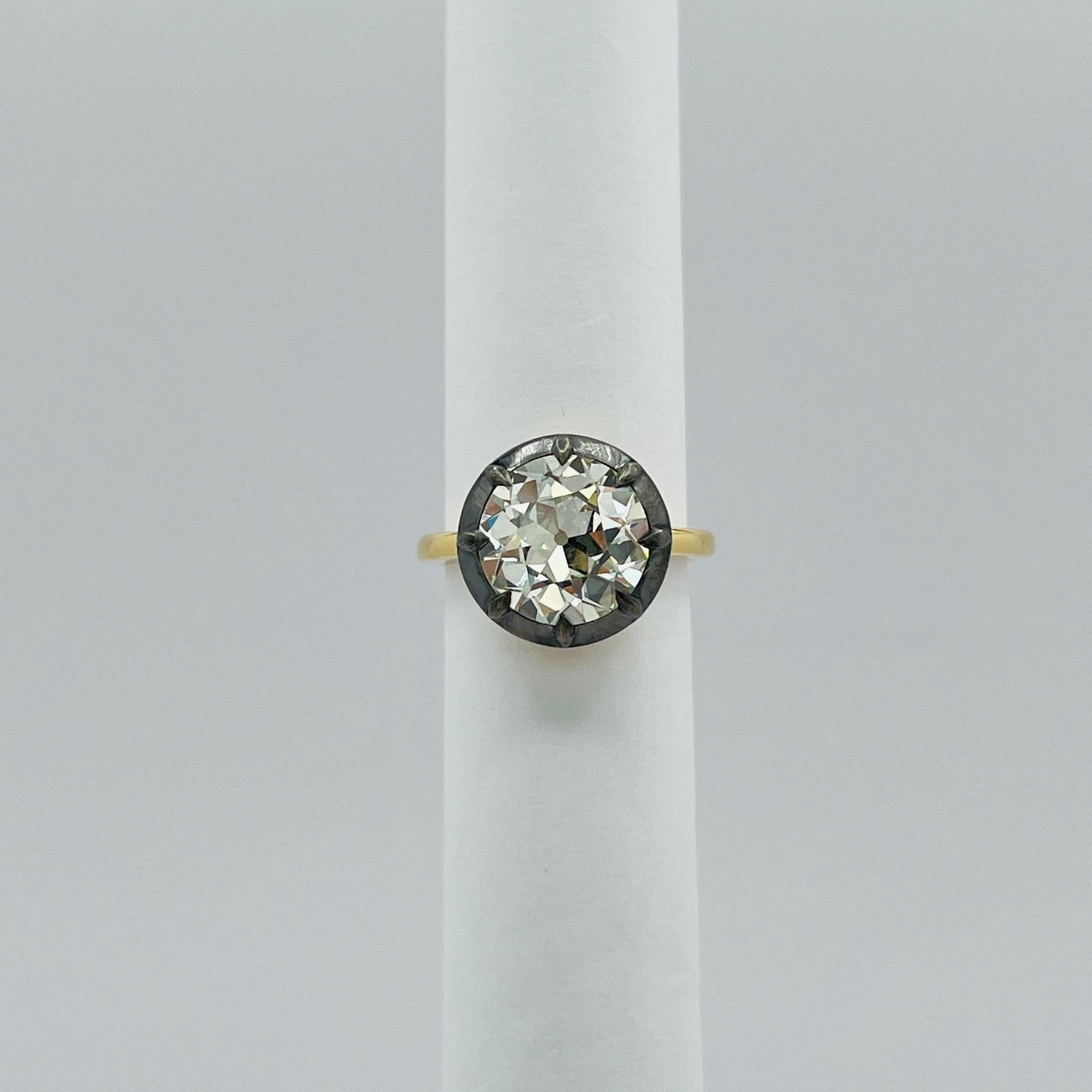 Femenino o masculino Anillo de diamantes europeos antiguos de 4,81 quilates en rodio negro y oro amarillo de 18 quilates en venta