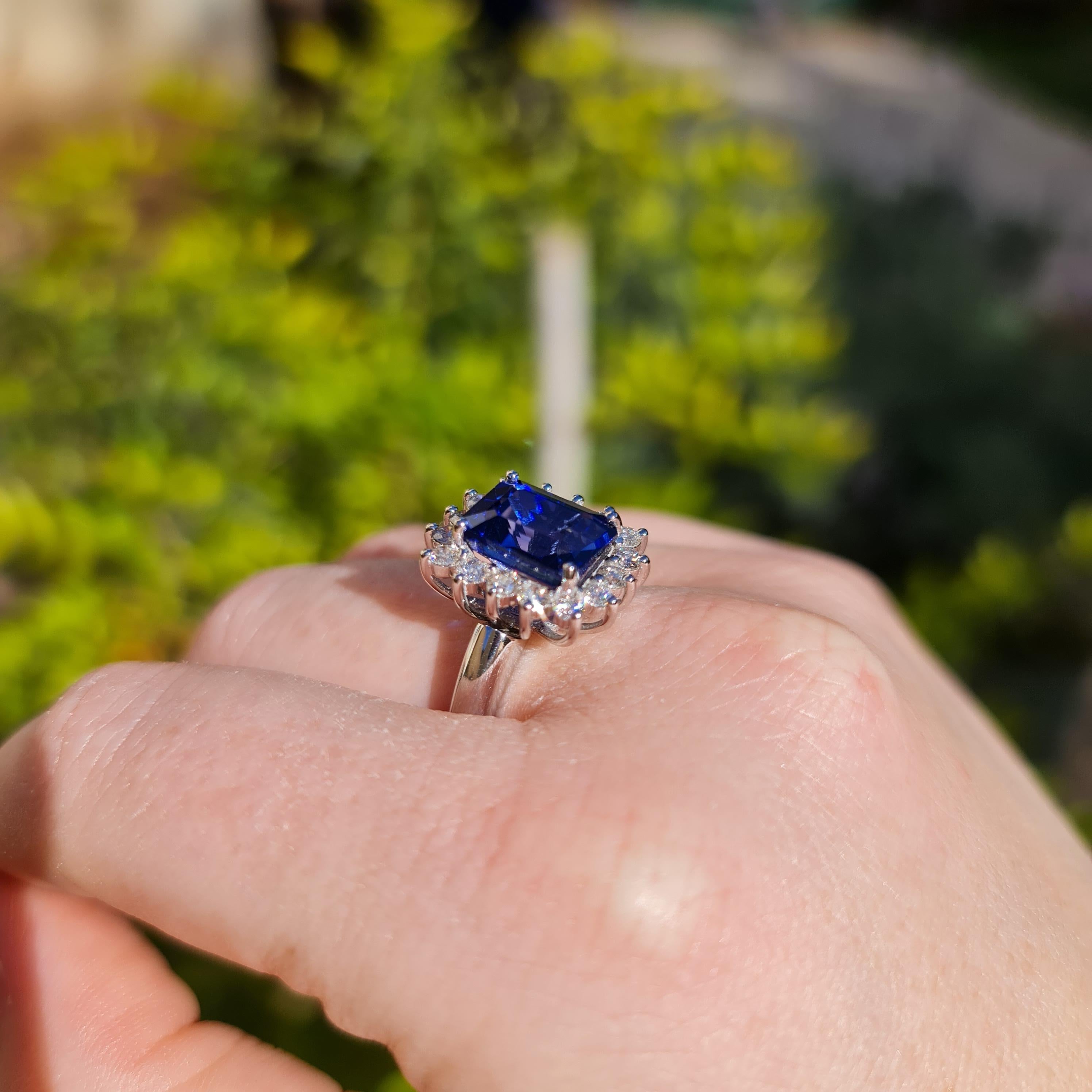 4.81 carat sapphire 0.70 carat natural diamonds statement ring For Sale 2