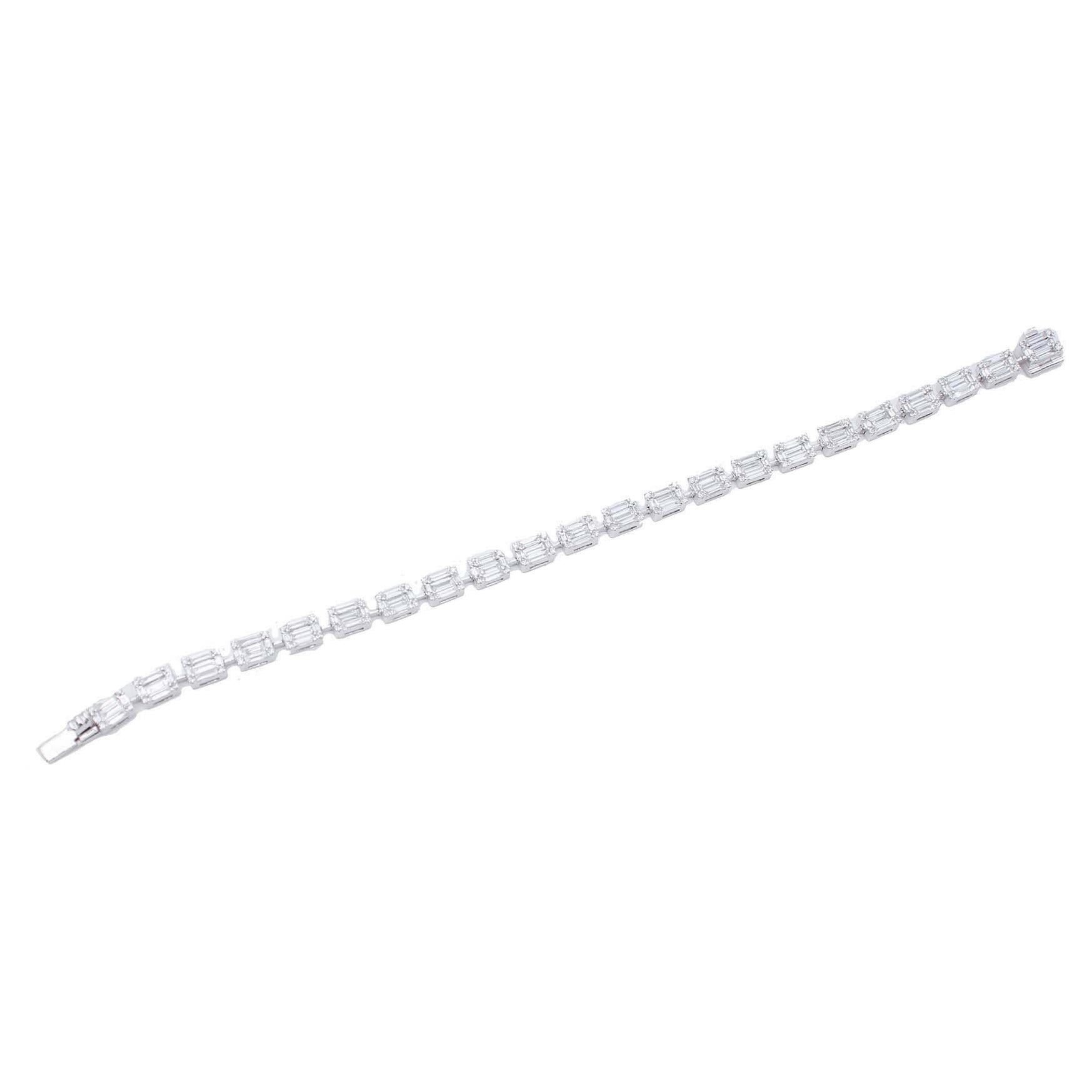 Armband aus 18 Karat Weißgold mit 4,81 Karat Diamanten
